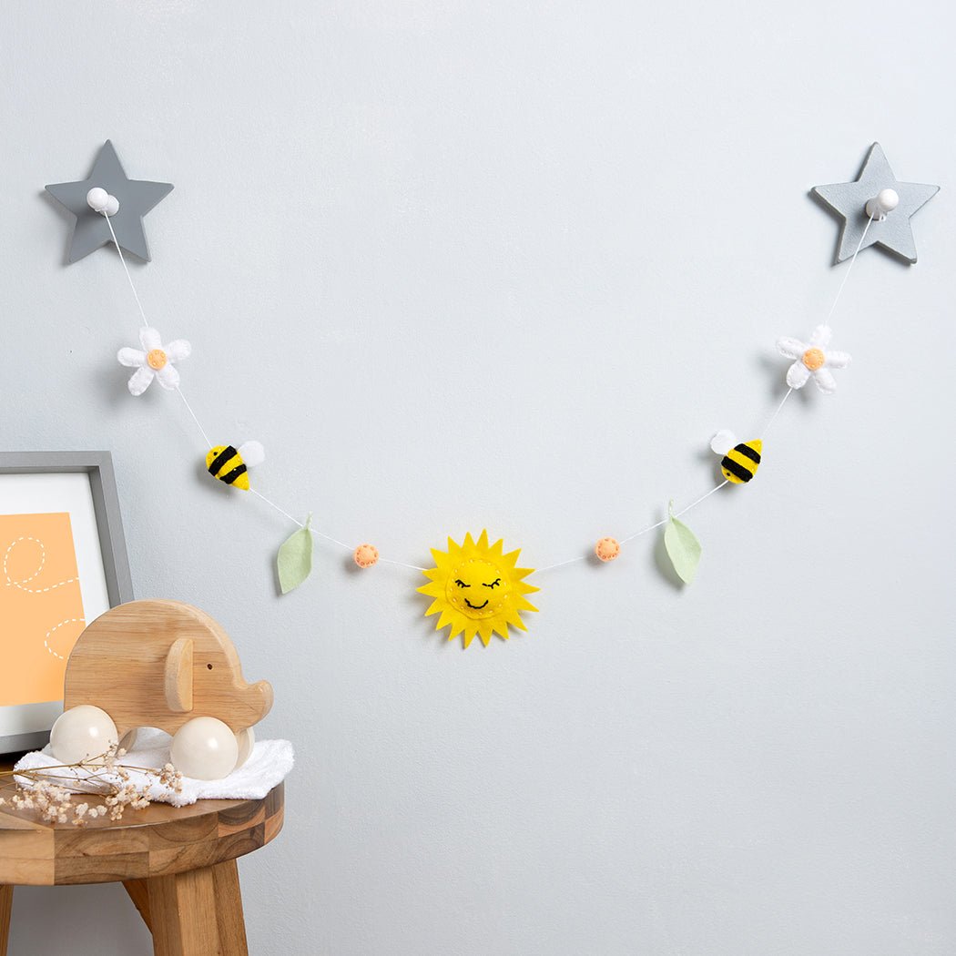 DIY Bee Garland Felt Craft Kit - Adorable Honeybee Decor for Kids Room, Baby Shower & Spring Party Decorations - Creative Handmade Art Project for Children & Adults