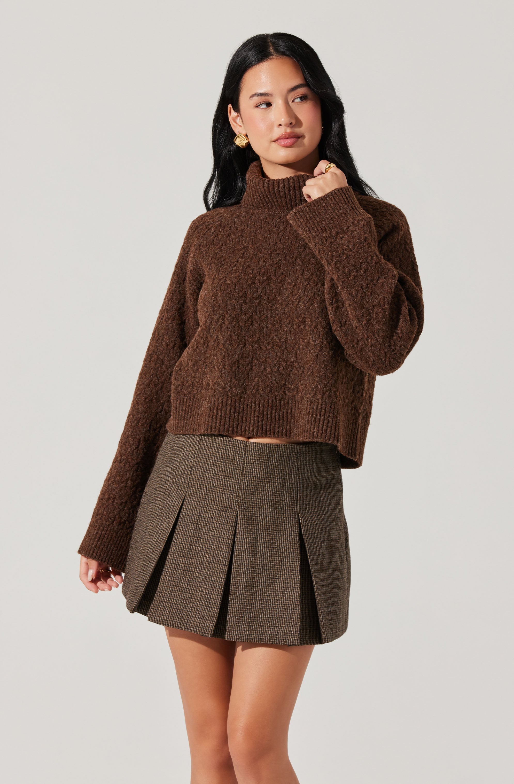 Chunky Knit Textured Boxy Turtleneck Sweater for Women - Cozy Winter Pullover for Casual Outfits & Office Wear