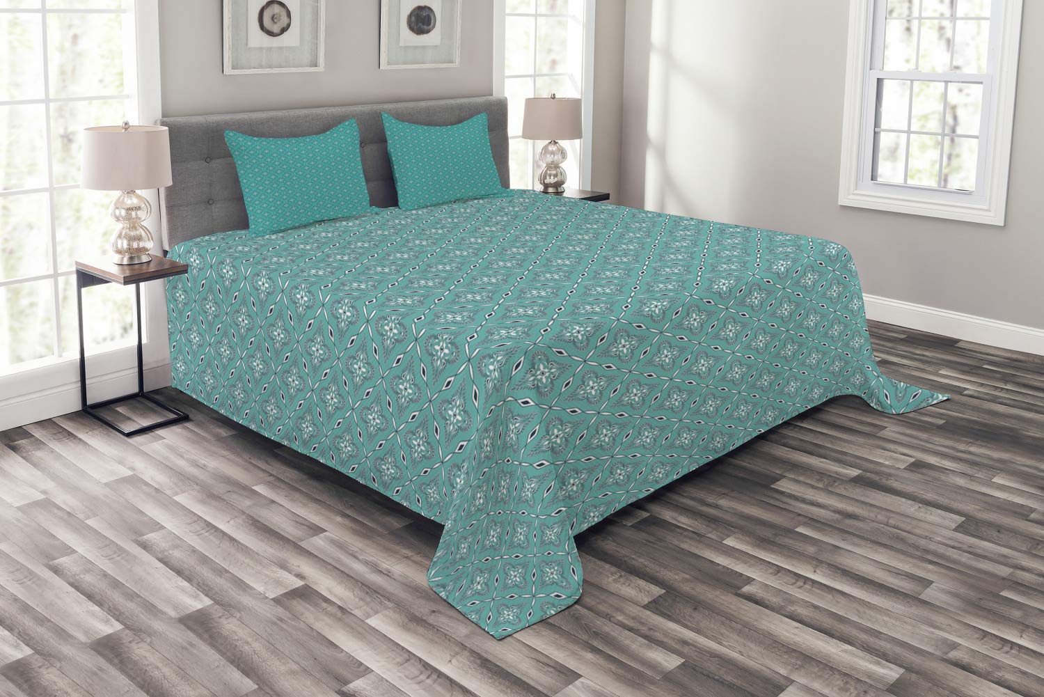 Ambesonne Turquoise King Size Bedspread Set - 3 Piece Moroccan Geometric Floral Bedding with 2 Pillow Shams, Dark Blue & Turquoise | Perfect for Master Bedroom, Guest Room Decor & Boho Chic Home Styling