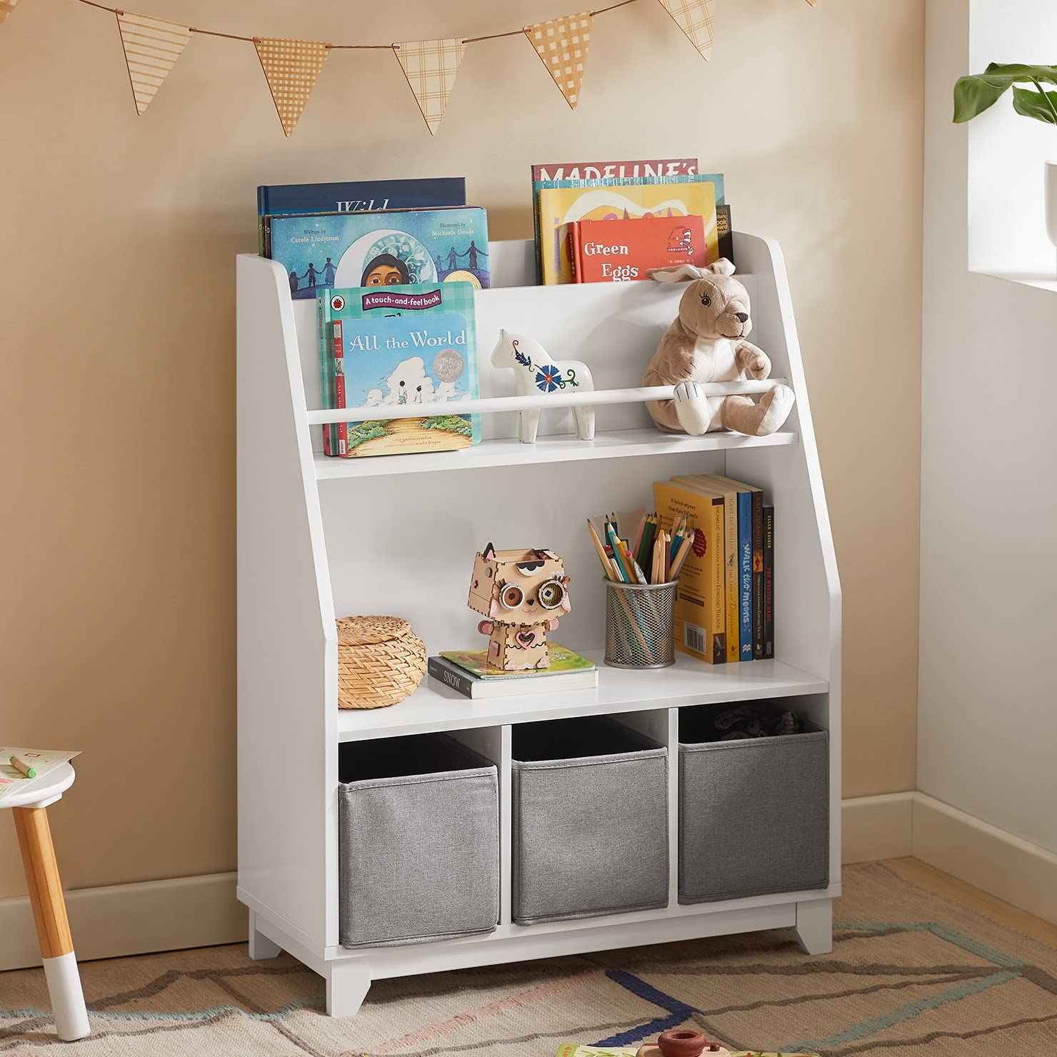 Haotian KMB34-W Kids Bookcase with 3 Storage Baskets - Wooden Bookshelf Organizer for Children's Room, Nursery, Playroom & Classroom - Perfect for Storing Books, Toys & School Supplies