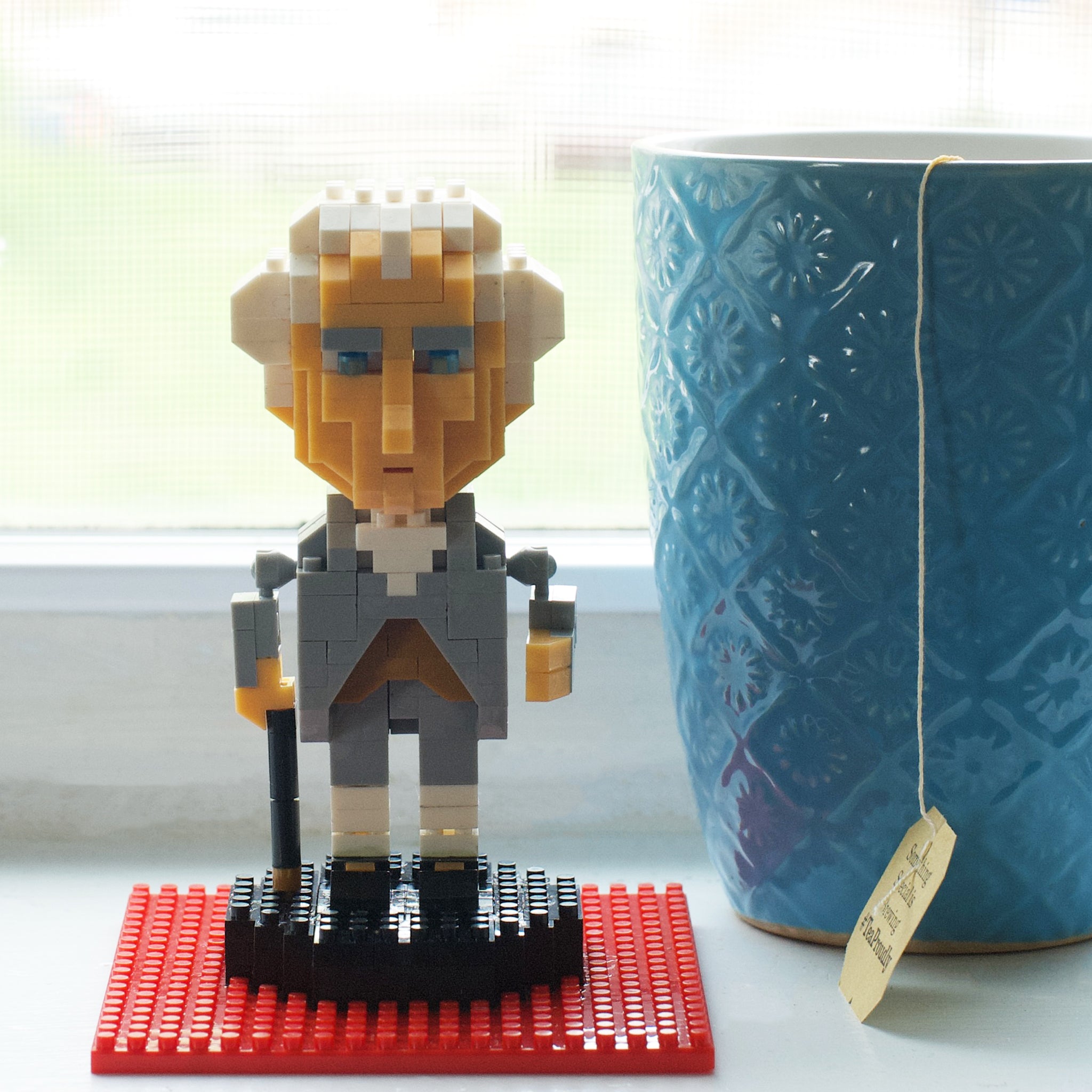 Alexander Hamilton Wooden Block Puzzle - 500 Piece Jigsaw Puzzle for Adults & Teens - Educational & Fun Brain Teaser - Perfect for Family Game Night, Classroom Activities & Stress Relief