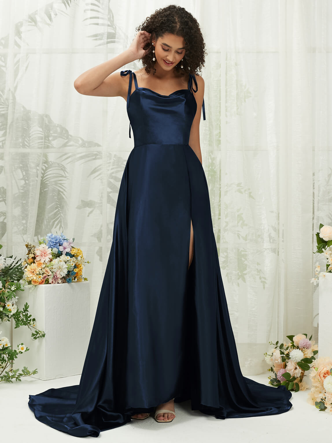 Elegant Dark Navy Satin Sweetheart Neckline Formal Gown with Adjustable Straps & Hidden Pocket - Perfect for Prom, Evening Gala, Wedding Guest & Special Occasions