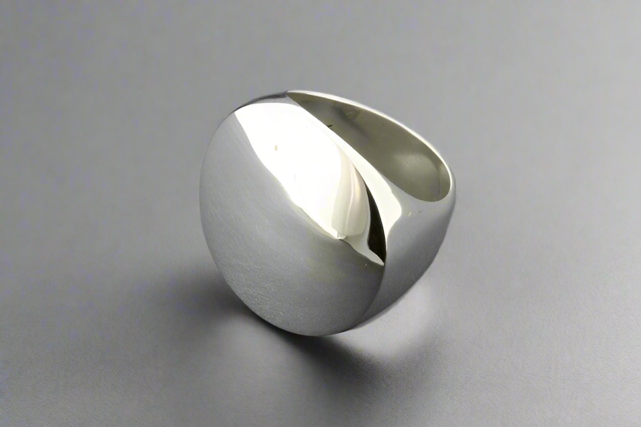 Large Circular Polished Signet Ring - Sterling Silver 925 for Men & Women - Elegant Jewelry for Everyday Wear, Gifts & Special Occasions