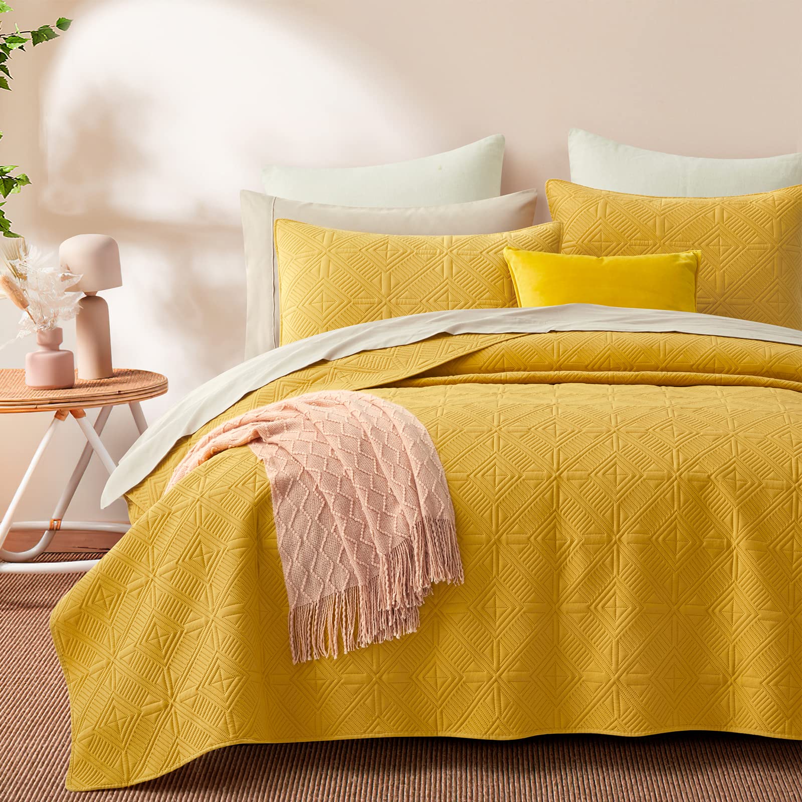 Twin Size Quilted Bedspread Set - Mustard Yellow Ultrasonic Microfiber Coverlet with Pillow Sham | All-Season Soft Bedding for Twin Beds | Perfect for Guest Rooms, Dorms & Cozy Bedroom Decor