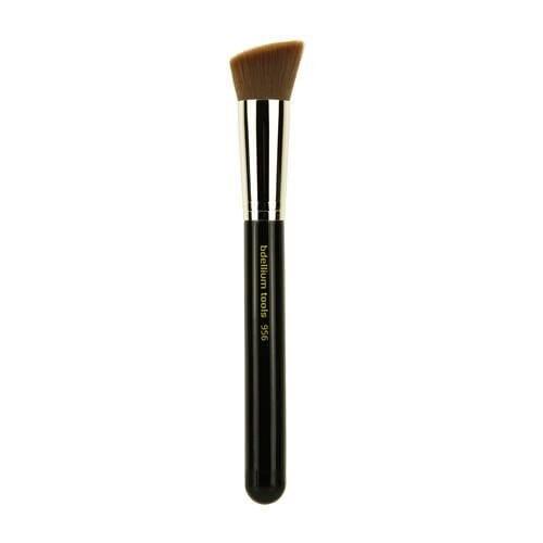 Maestro 956 Slanted Precision Kabuki Brush - Professional Makeup Brush for Flawless Foundation & Powder Application - Perfect for Everyday Makeup & Professional Salon Use