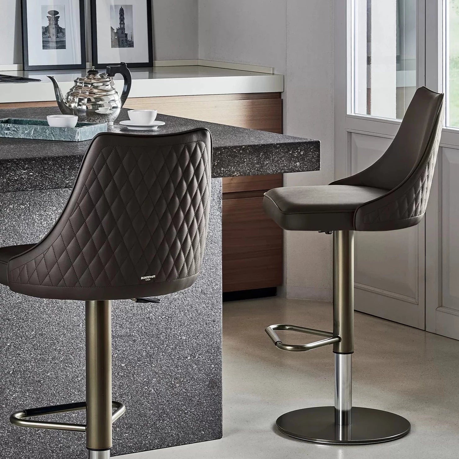 Bontempi Clara Footstool - Elegant Upholstered Ottoman with Storage, Perfect for Living Room, Bedroom & Nursery - Comfortable and Stylish Home Decor
