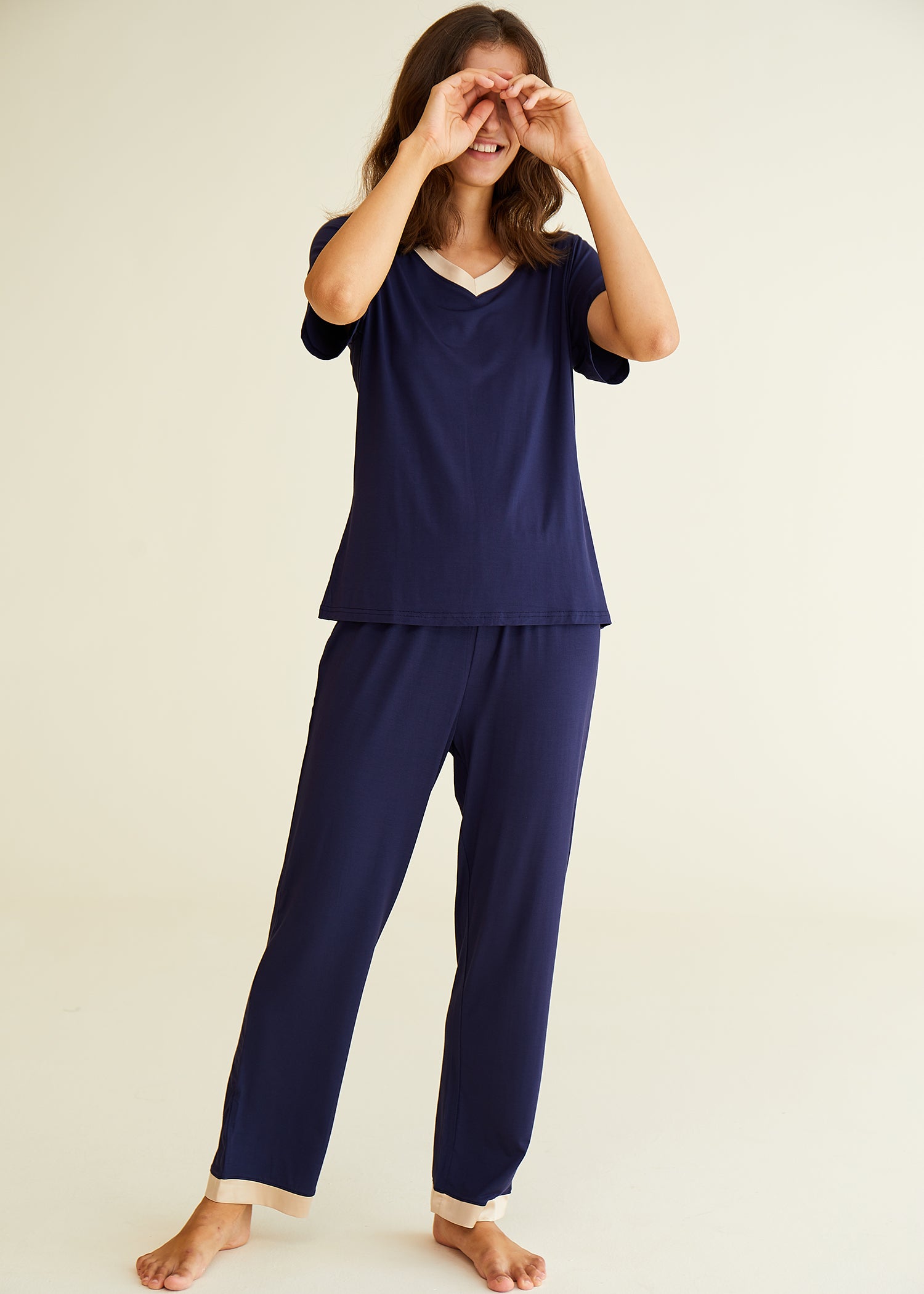 Women's Bamboo Sleepwear Set - Soft Short Sleeve Top & Comfortable Pants Pajamas for Lounge & Nightwear | Eco-Friendly Bamboo Fabric for All-Season Comfort