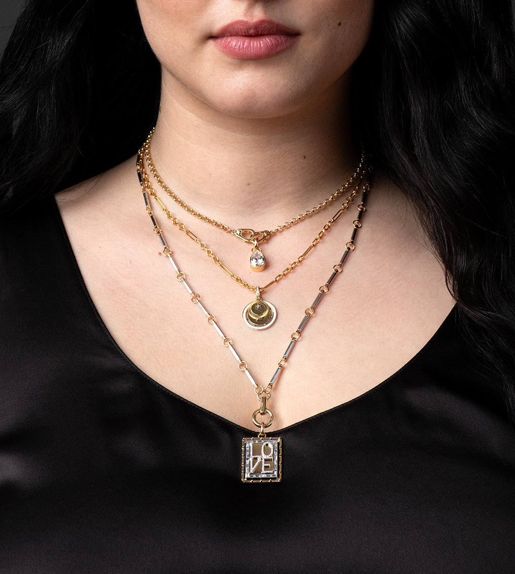 Ever Growing Love Vivacity: Couple Medallion Cream Necklace with Detachable Link – Perfect for Anniversaries, Valentine's Day & Romantic Gifts