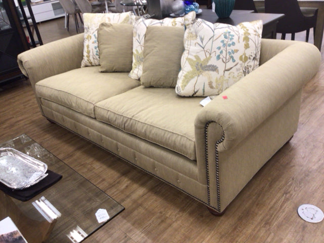 Luxury Beige Fabric Button Tufted Sofa with 5 Decorative Throw Pillows - Perfect for Living Room, Lounge & Home Theater Seating