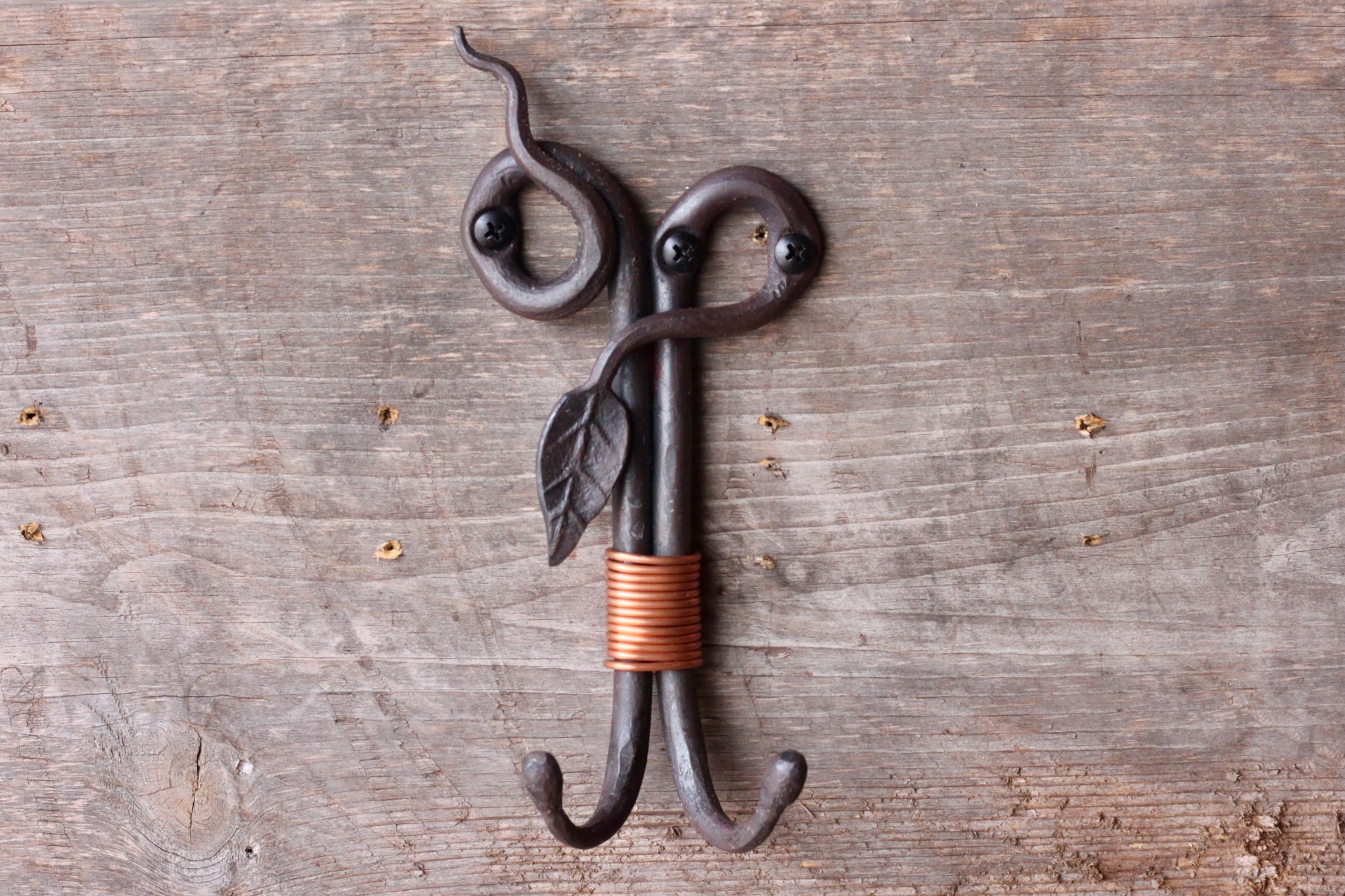 Stainless Steel & Copper Double Wall Hook with Leaf and Vine Design - Perfect for Hanging Coats, Hats, and Decor in Living Rooms, Bedrooms, or Entryways