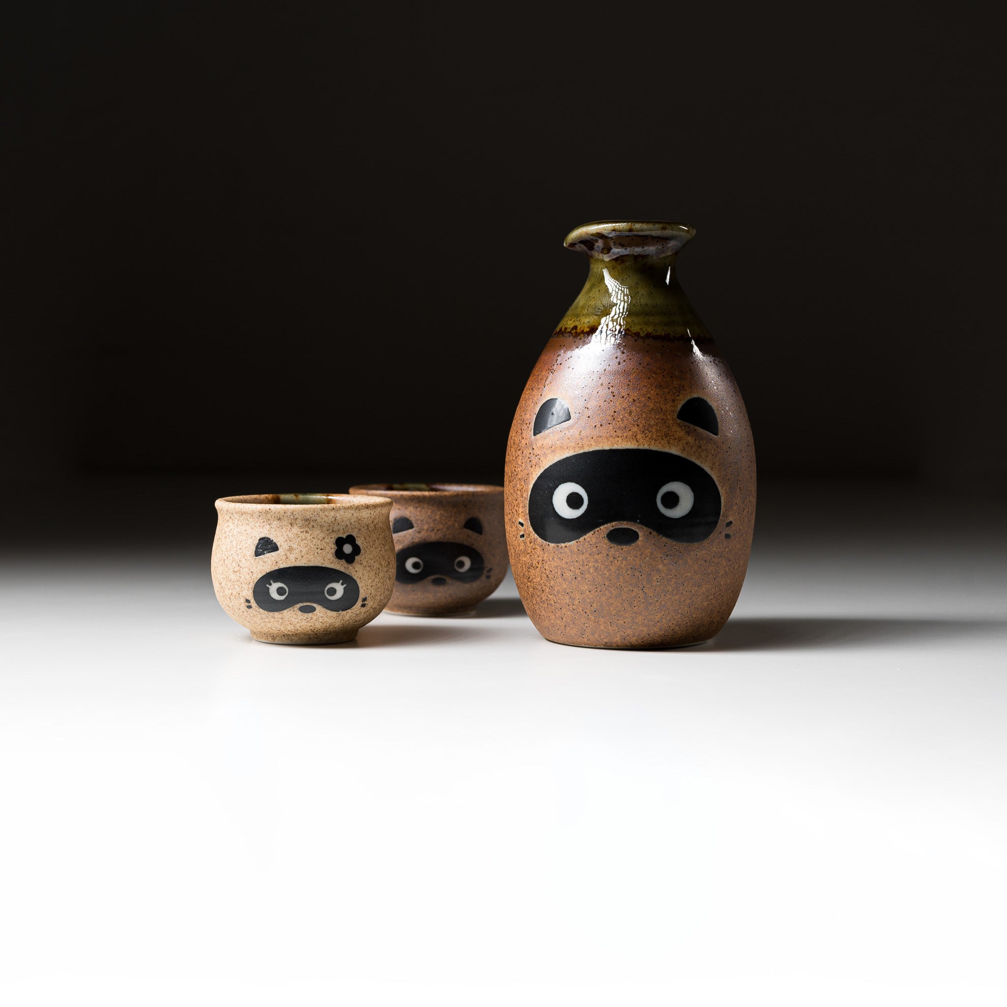 Premium Mino Ware Pottery Sake Set with Adorable Raccoon Design - Authentic Japanese Ceramic Drinking Cups for Sake, Tea or Cocktails | Perfect Gift for Home Bar, Japanese Culture Enthusiasts & Collectors