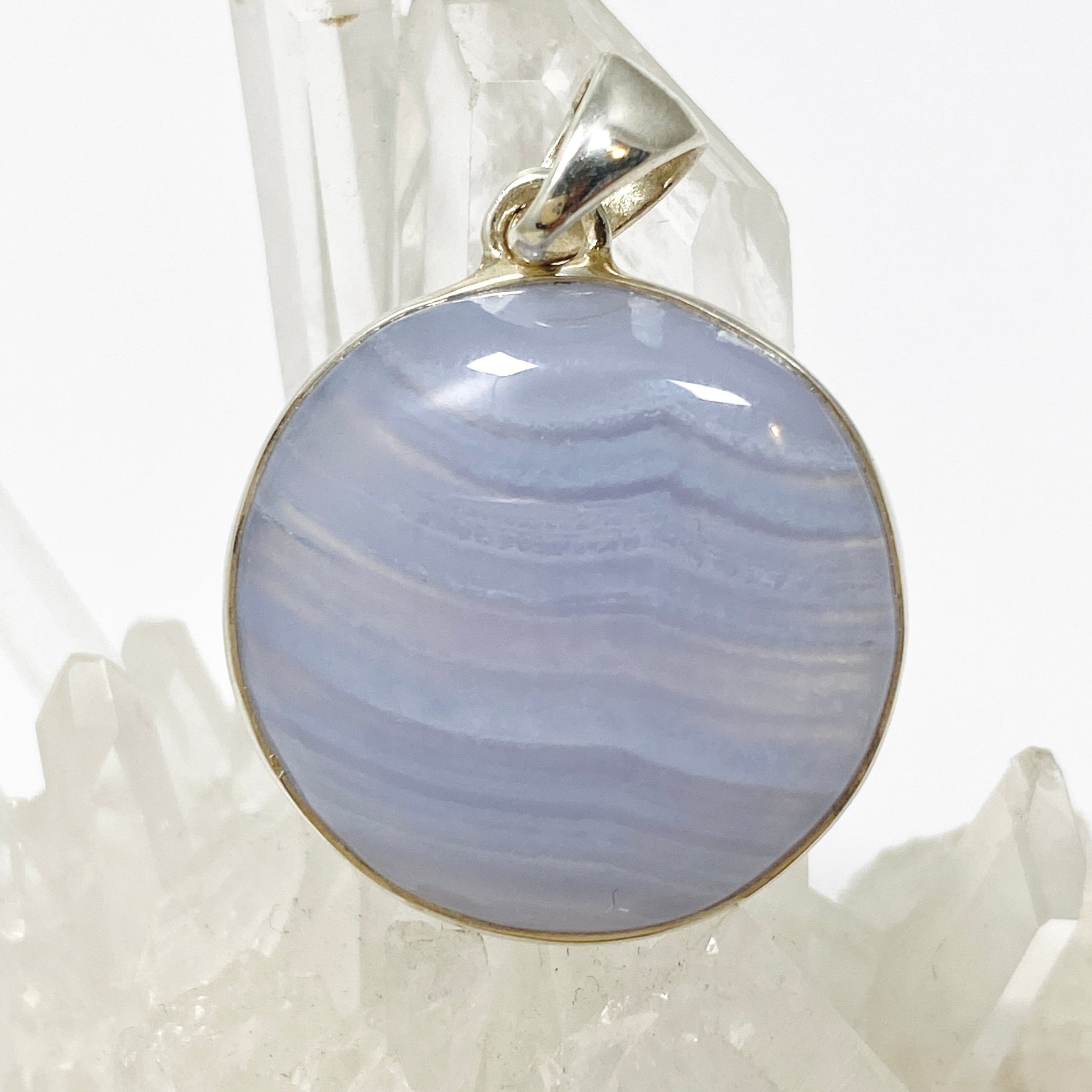 Blue Lace Agate Round Cabochon Pendant KPGJ4817 - Natural Stone Jewelry for Women, Healing Crystal Necklace - Perfect for Meditation, Yoga & Spiritual Gifts