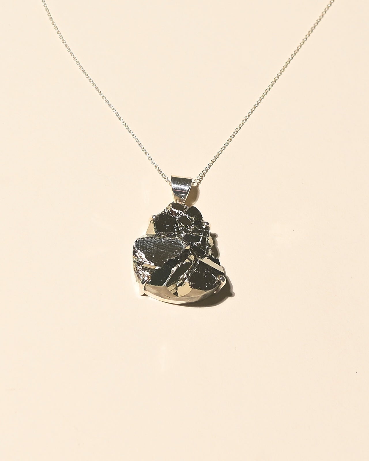 Pyrite Necklace for Women - Natural Healing Crystal Jewelry for Energy & Protection - Perfect for Meditation, Yoga & Spiritual Gifts
