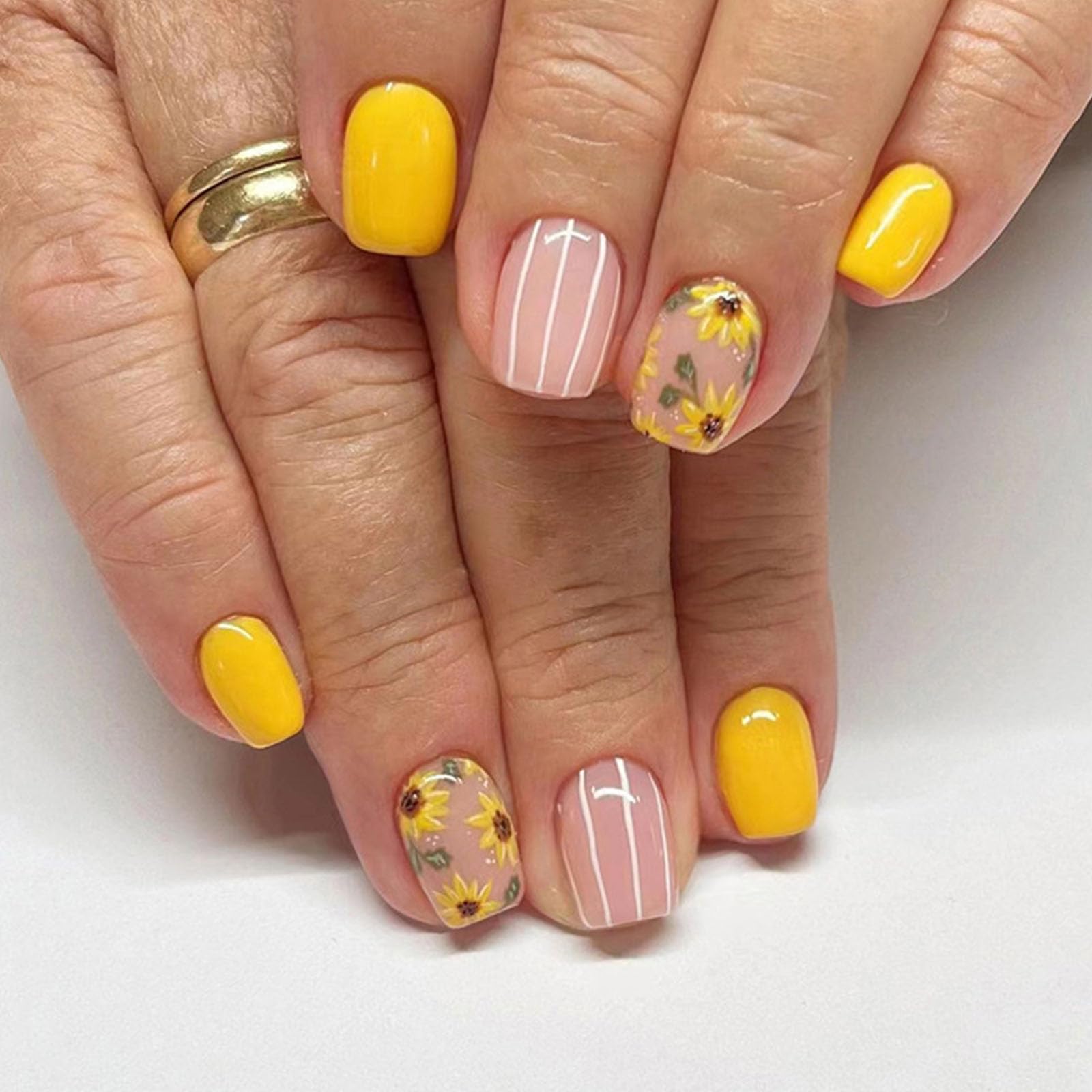 24 Pcs Extra Short Press-on Nails - Coffin Shape Glossy Glue-on False Nails with Sunflower Designs - Yellow Full Cover Artificial Nails for Women, Easy to Apply, Perfect for Daily Wear, Parties & Special Occasions
