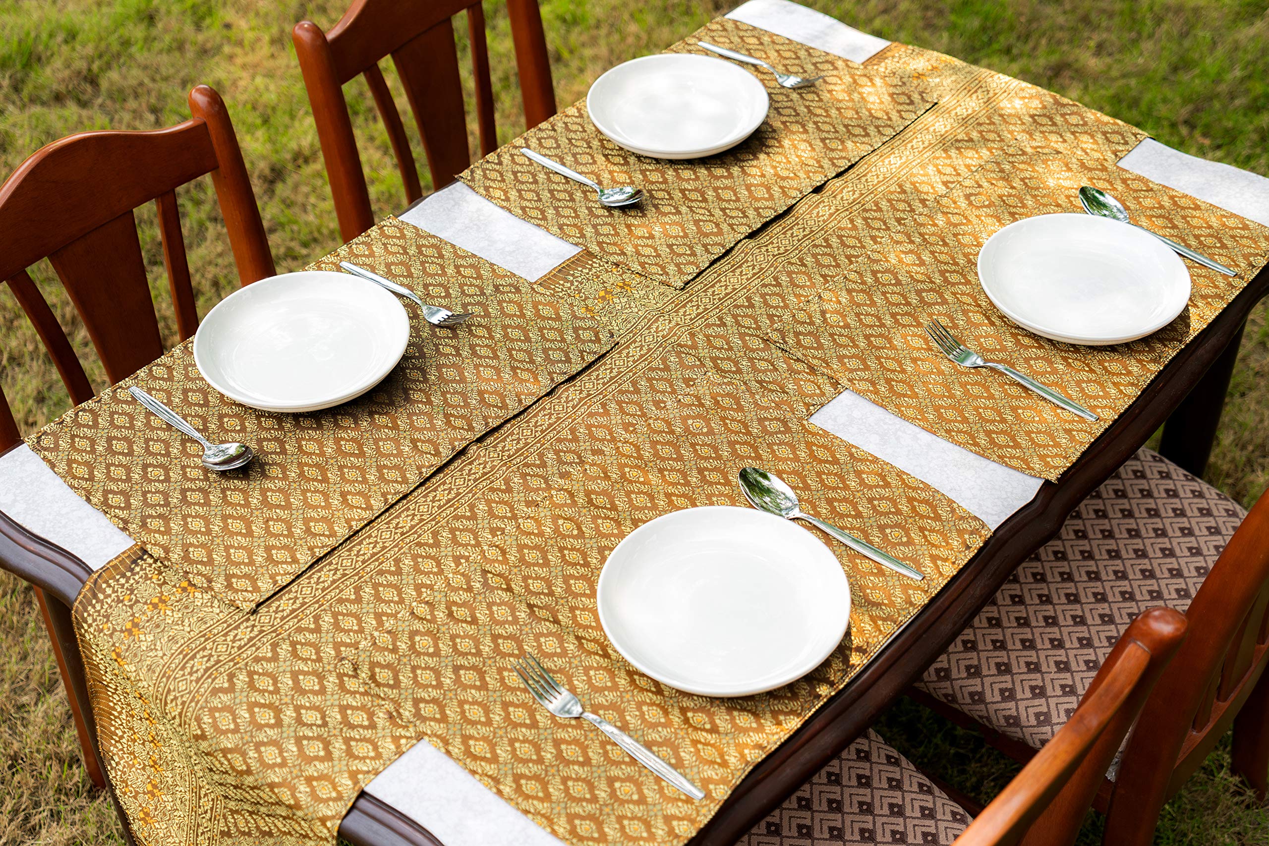 AMORNPHAN Handwoven Thai Silk Damask Brocade Table Runner & Placemat Set - 100% Handcrafted Washable Dining Table Decor (1 Runner + 4 Placemats) - Perfect for Formal Dinners, Wedding Receptions & Asian-Themed Home Decor