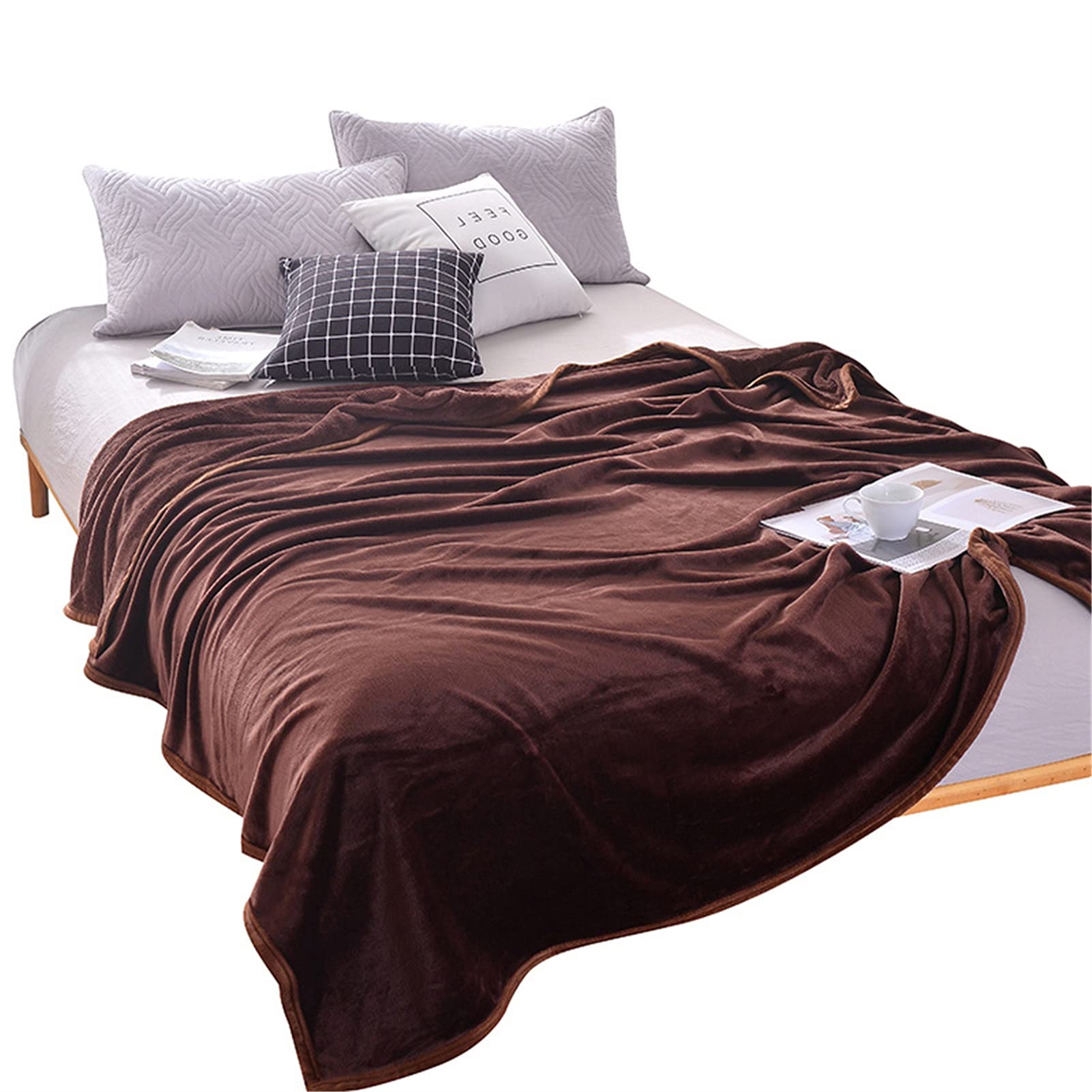 KORANGE Soft Fleece Blanket - 230cm x 250cm (91x98 inches) Warm Cozy Throw for Couch, Bed & Home - Perfect for Winter Nights, Movie Time and Gift Giving