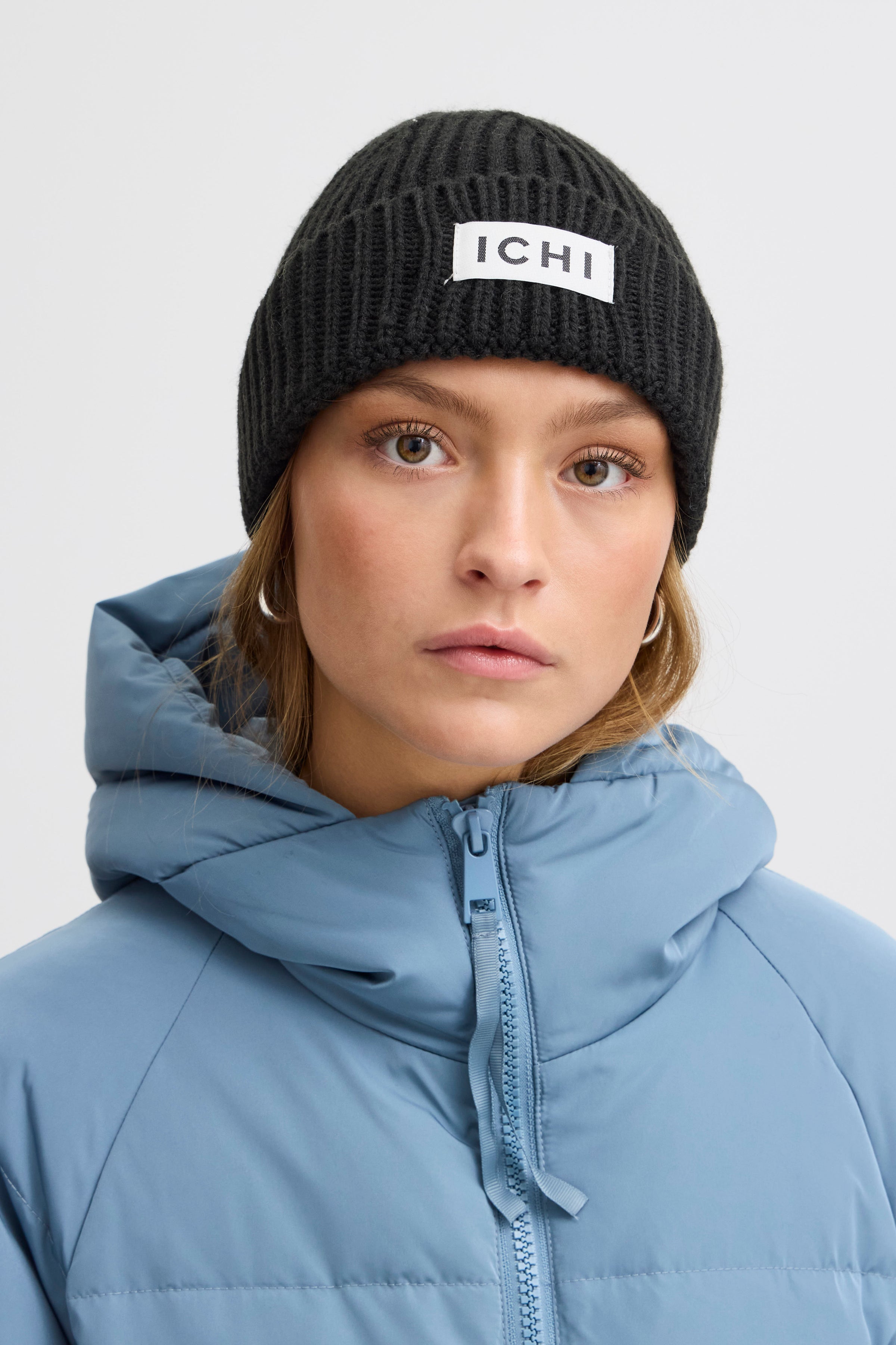 Emma Beanie Hat for Women & Men - Soft & Warm Winter Knit Cap in Black - Perfect for Outdoor Activities, Skiing, and Casual Wear