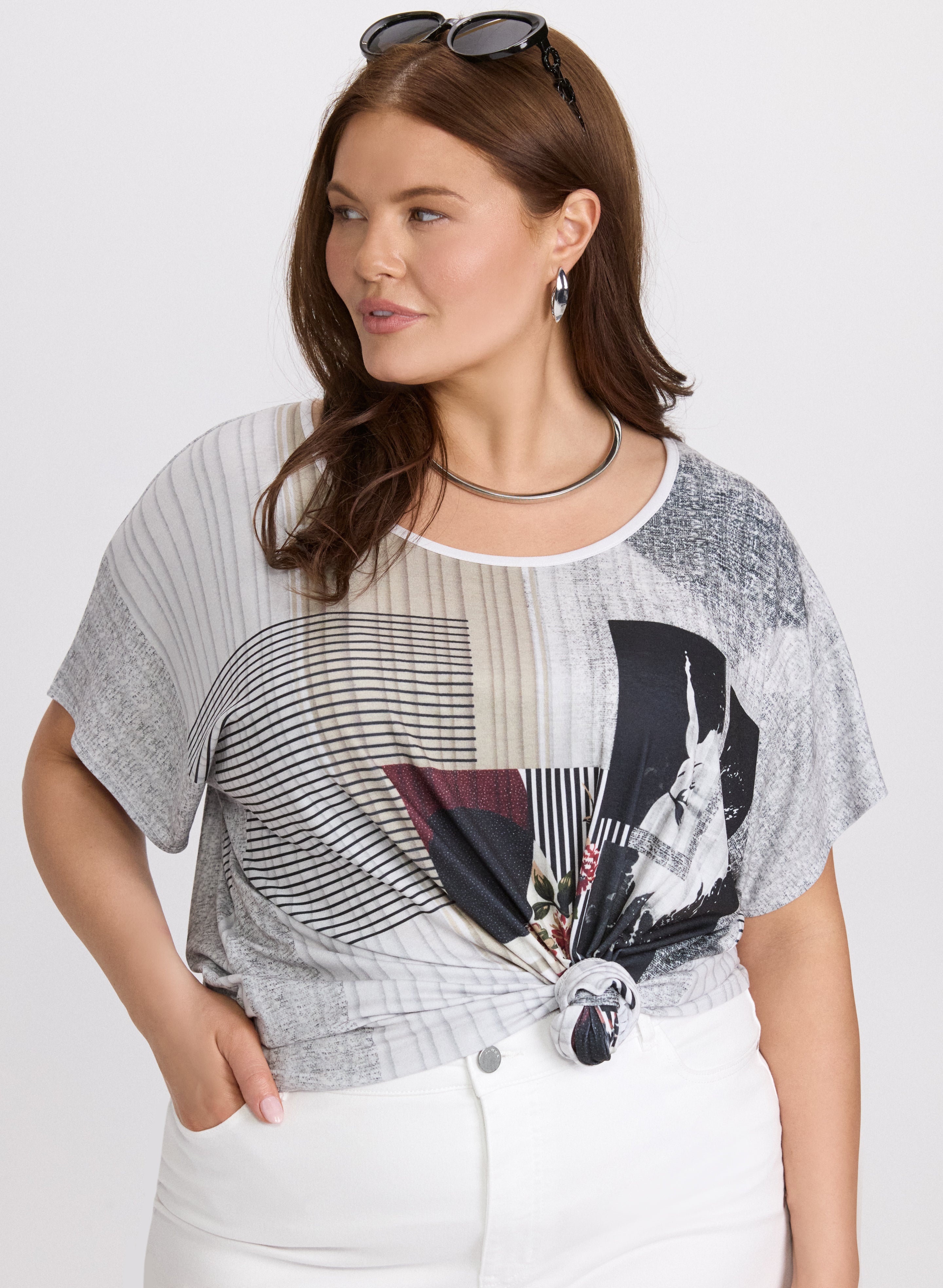 Abstract Jersey T-Shirt for Men & Women - Soft Cotton Comfort Fit Tee - Perfect for Casual Wear, Street Style & Everyday Outfits