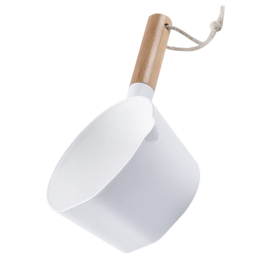 Hemoton Wooden Handle Water Scoop Cup - Durable Bath & Kitchen Dipper for Efficient Water Transfer, Ideal for Bathroom, Garden, Balcony & Outdoor Use