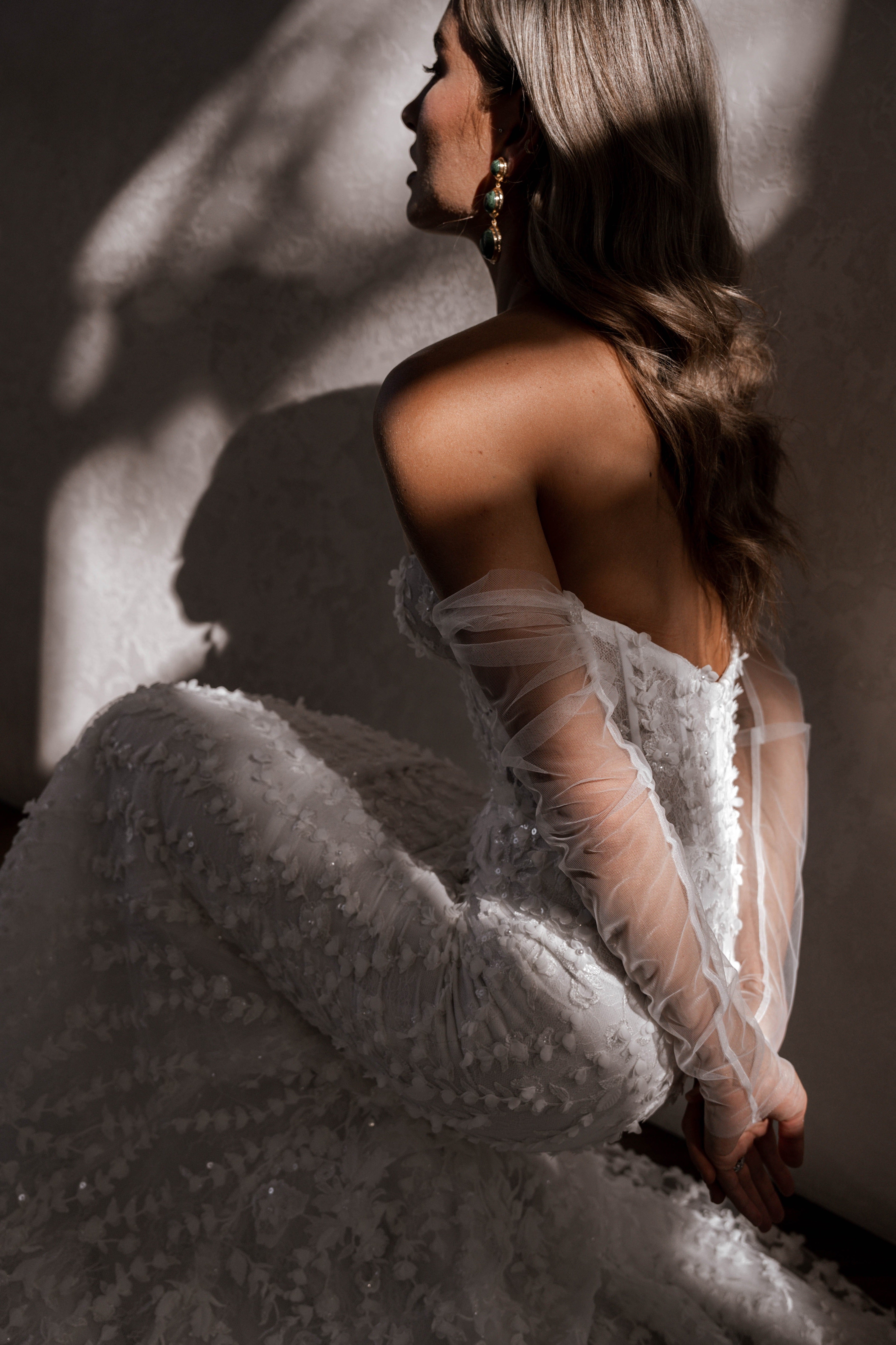 Elegant Tulle Sleeves for Women - Sheer Mesh Long Bell Sleeves for Dresses, Blouses & Costumes - Perfect for Weddings, Parties & Special Occasions
