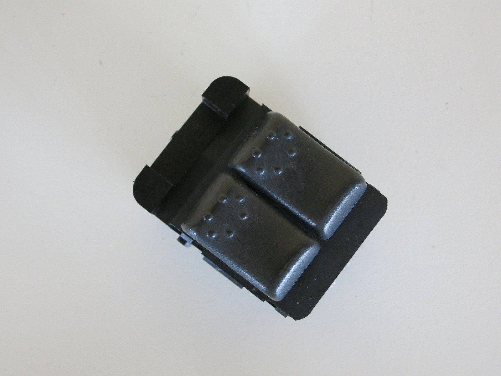 GM 22664399 Door Window Switch Panel - Replacement for Chevy, GMC, Buick & Cadillac - Power Window Control Switch Assembly (Driver Side/Passenger Side) - Perfect for Car Interior Repair & Maintenance