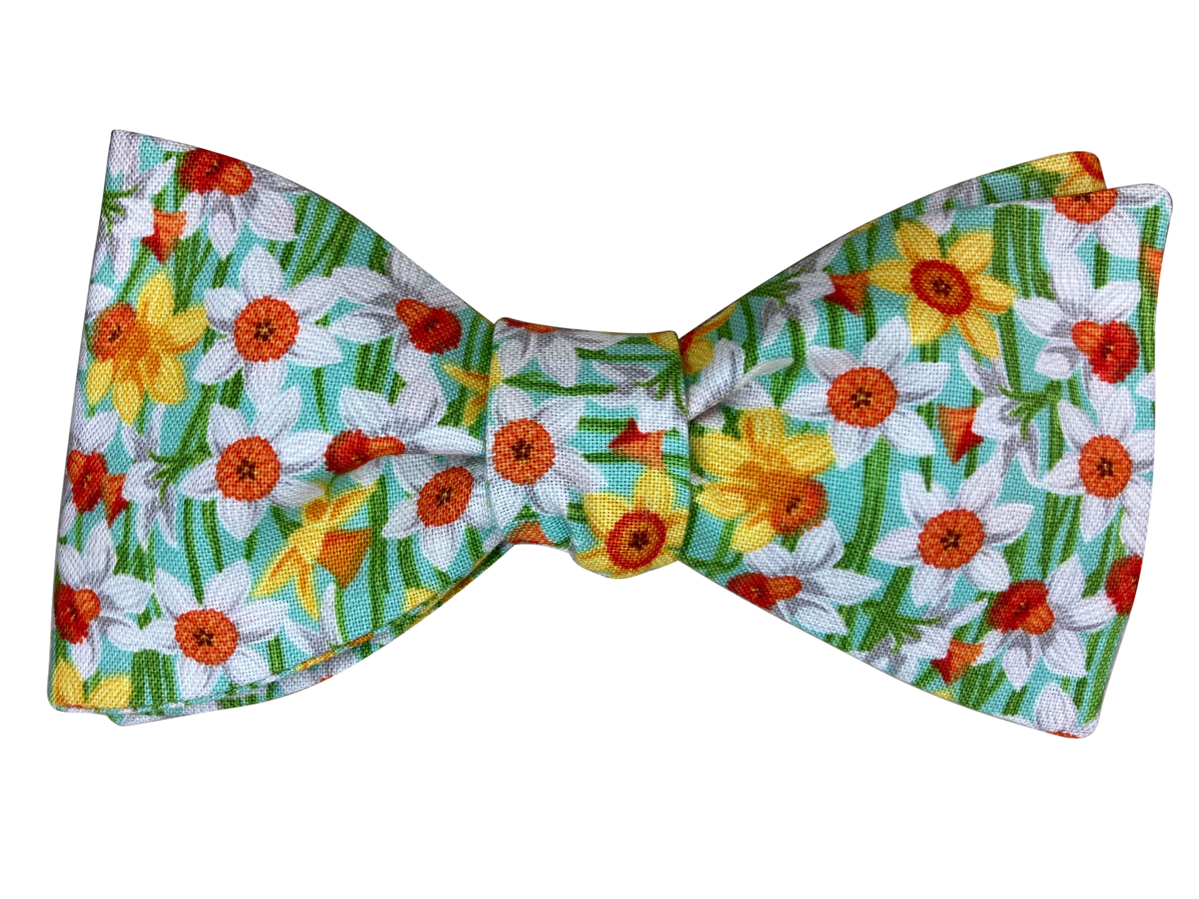 Elegant Daffodils Bow Tie for Men - Classic Floral Pattern Silk Necktie for Weddings, Parties & Formal Events