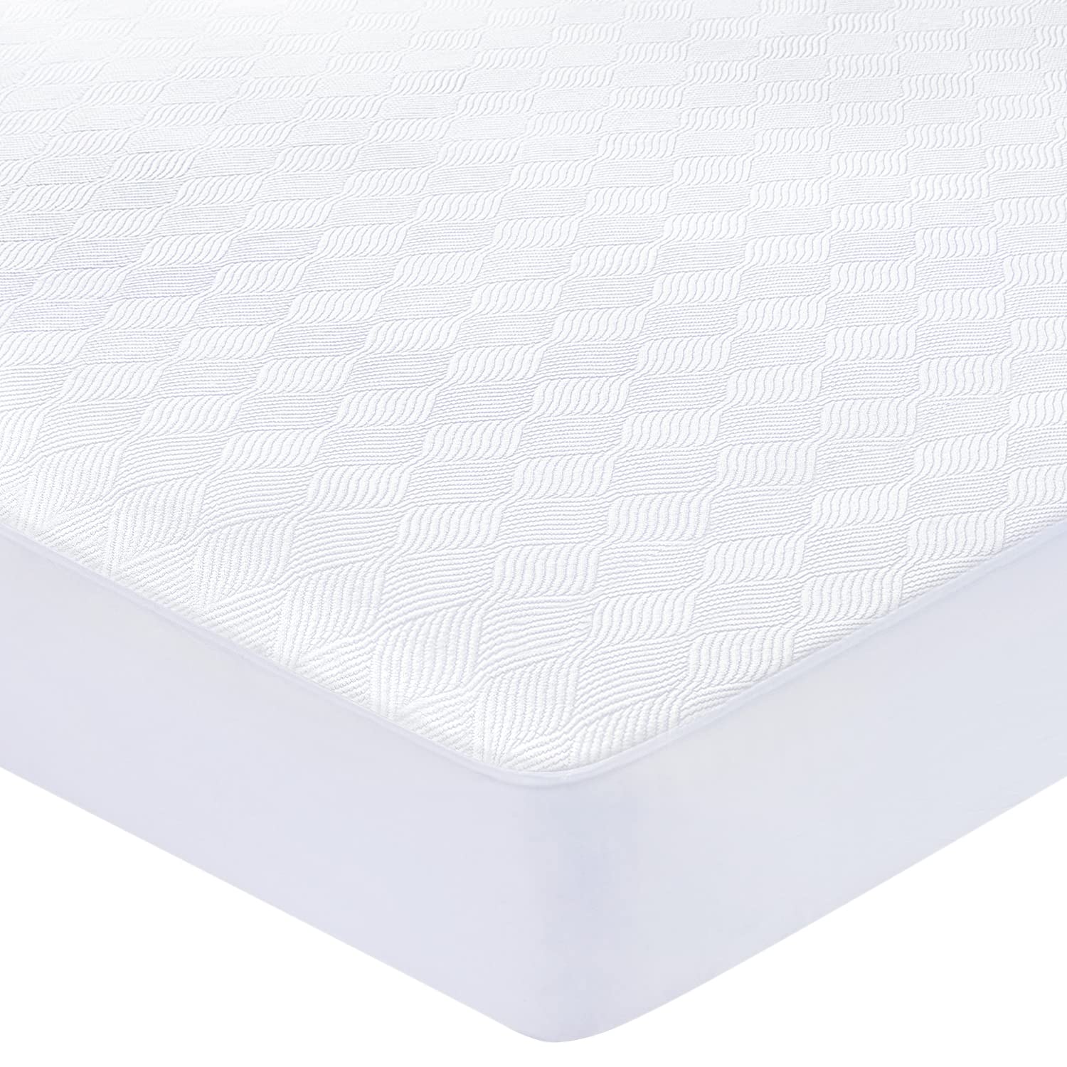 LUTE Twin XL Waterproof Mattress Protector - Premium 3D Airflow Cooling Cover, Vinyl-Free Noiseless TPU, Fitted 18