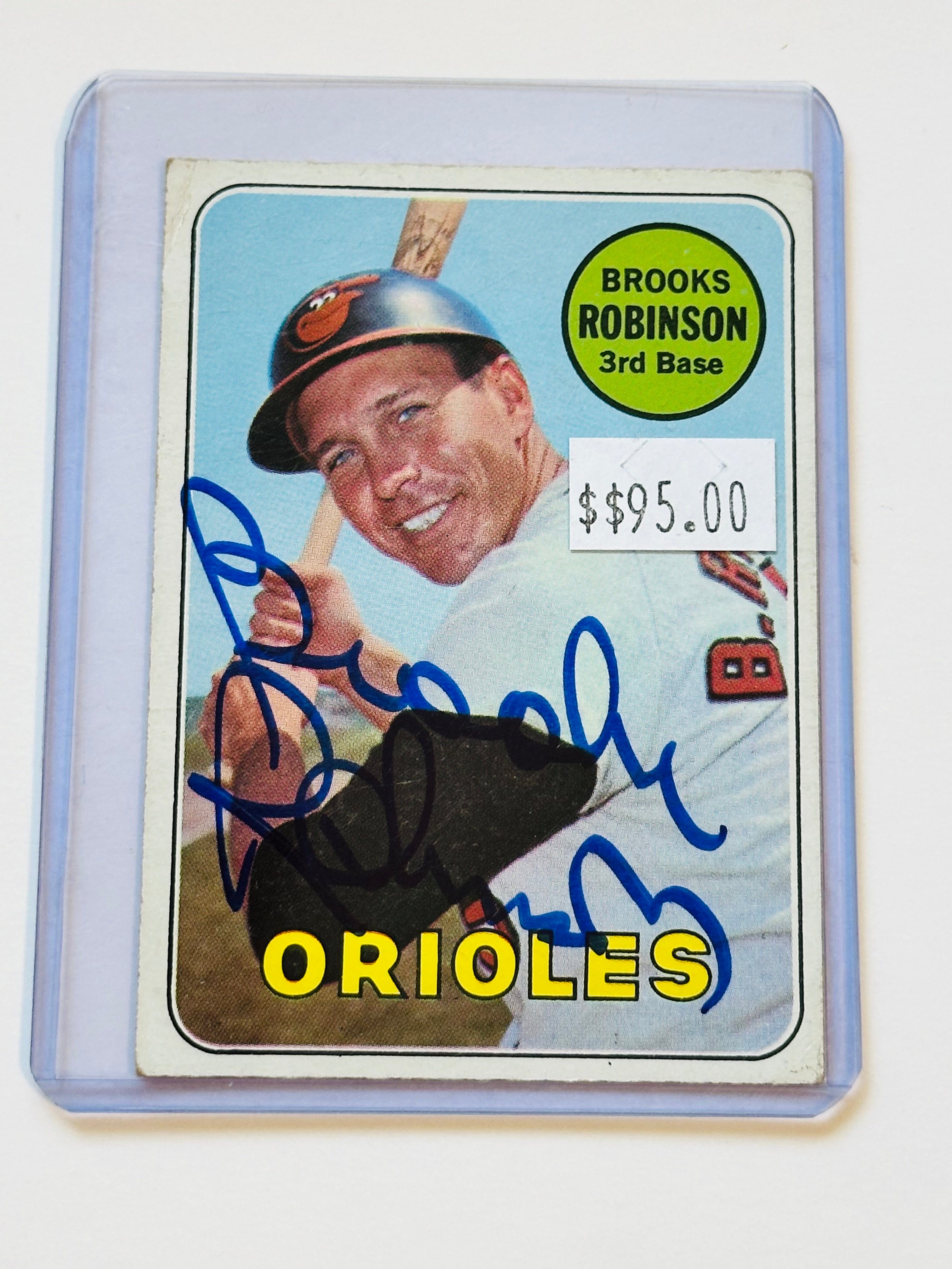 1969 Brooks Robinson Autographed Baseball Card with COA - Legendary MLB Memorabilia for Collectors & Fans - Perfect for Display, Gifts & Sports Memorabilia Collections