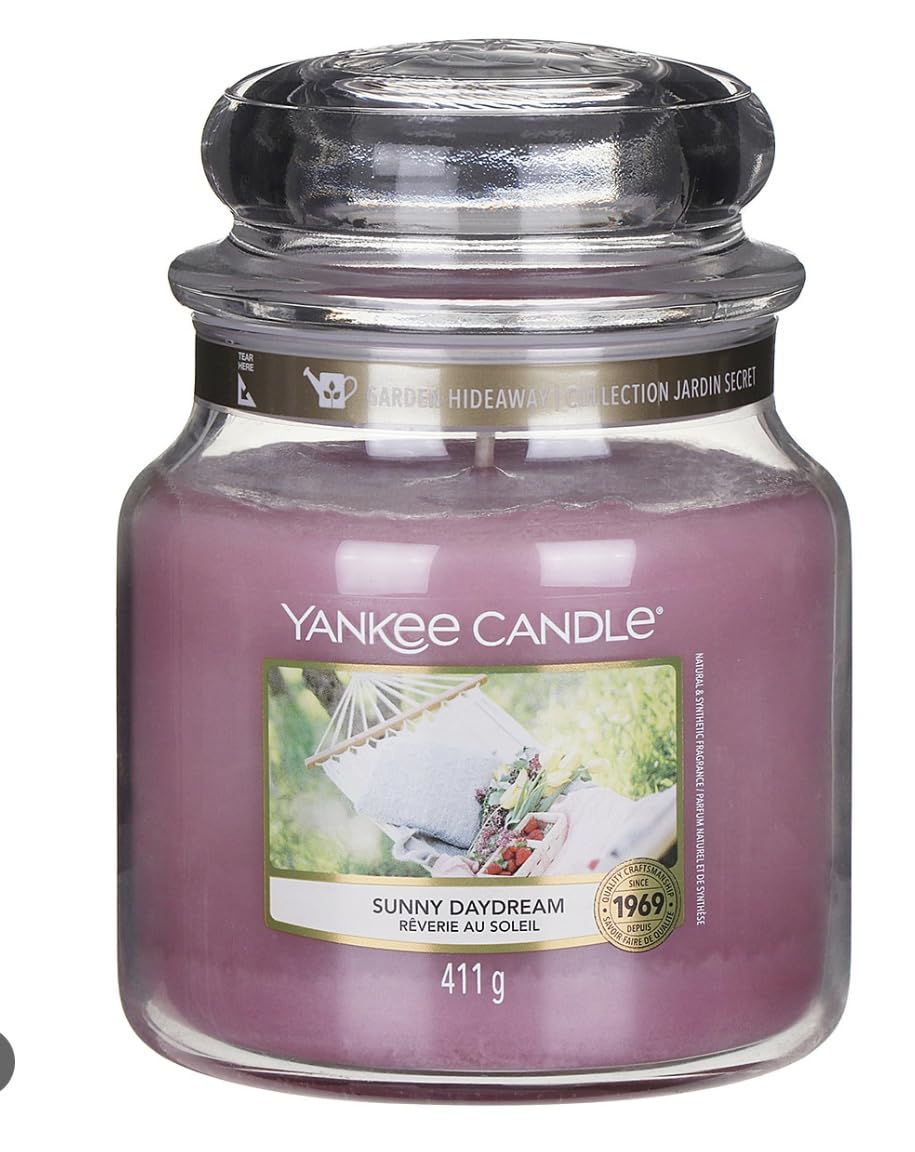 Yankee Candle Sunny Daydream Medium Classic Jar Candle - Fresh Floral Scent for Home, Office & Relaxation