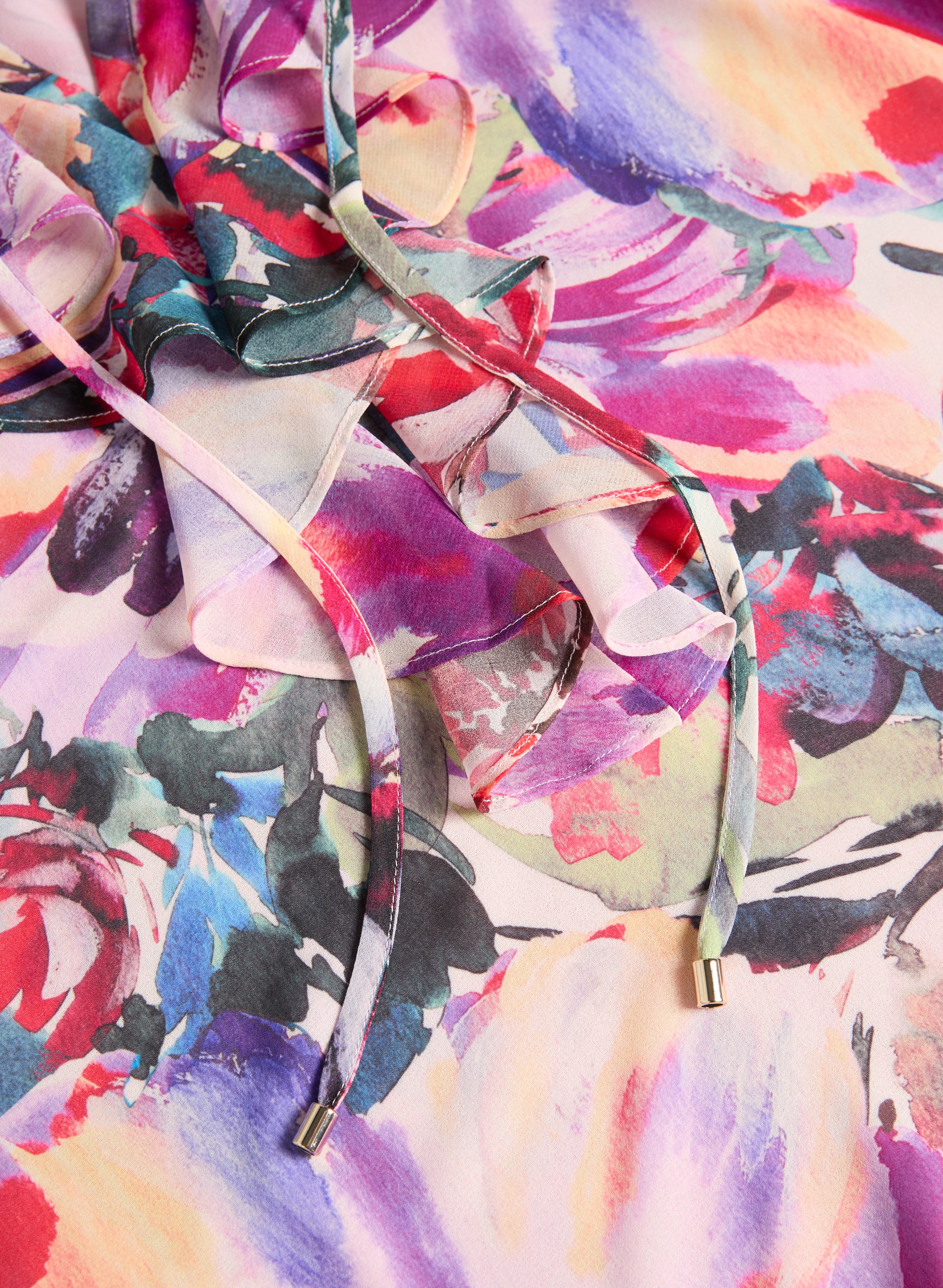 Elegant Floral Ruffle Blouse for Women - Stylish Boho Chic Top with Feminine Details | Perfect for Spring Outfits, Date Nights & Office Wear