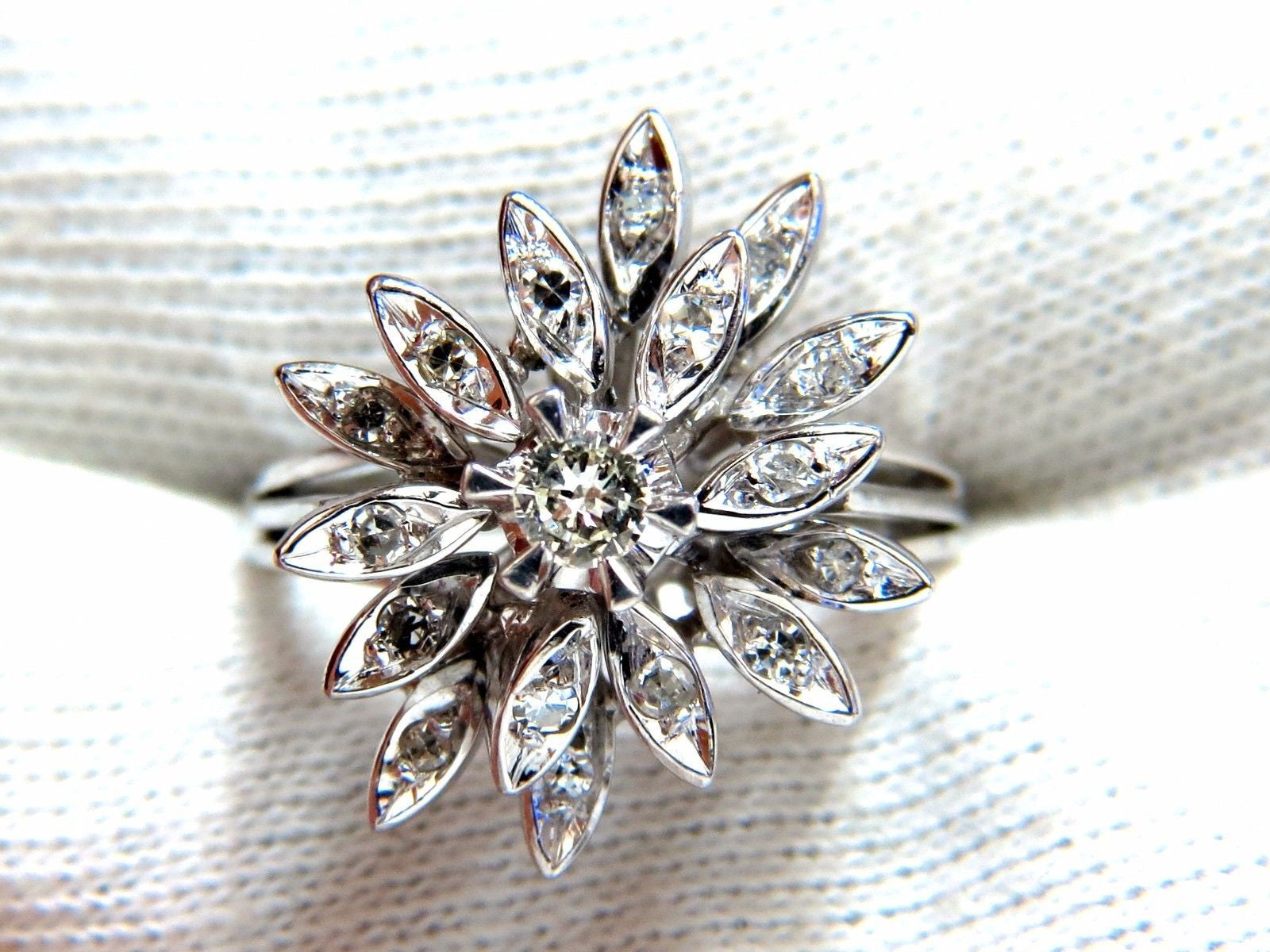 1.10ct Diamond Cluster Vintage Art Deco Ring in 18K Gold - Perfect for Weddings, Anniversaries & Special Occasions