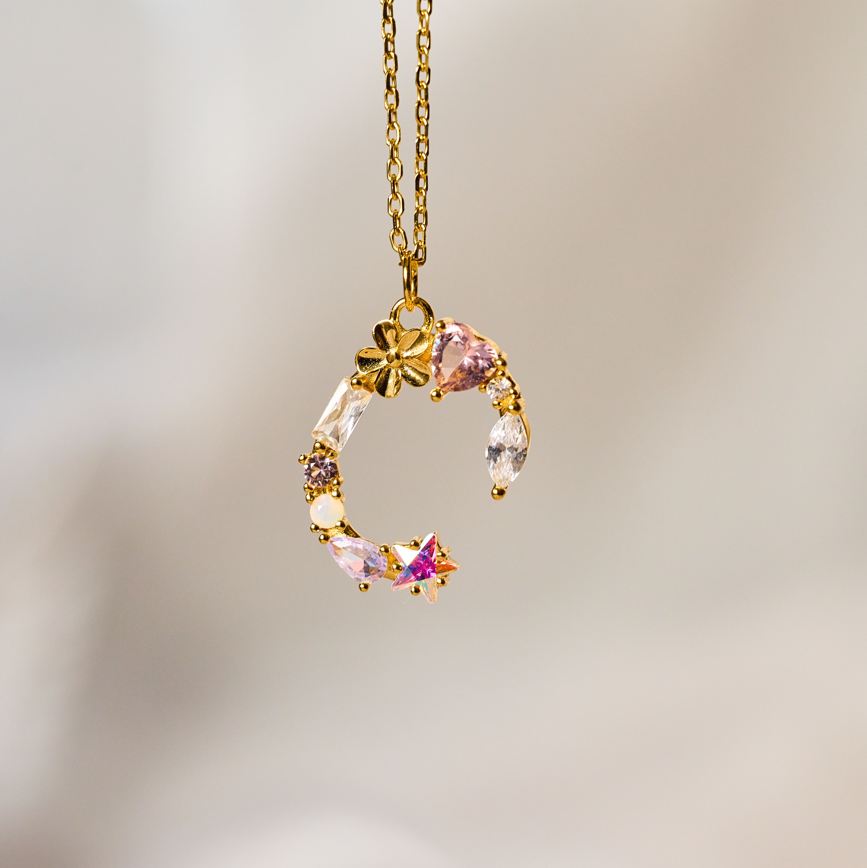 Personalized Initial Pendant Necklace - Custom Letter Jewelry for Women - Elegant Gift for Birthday, Anniversary & Valentine's Day - Perfect for Everyday Wear & Special Occasions