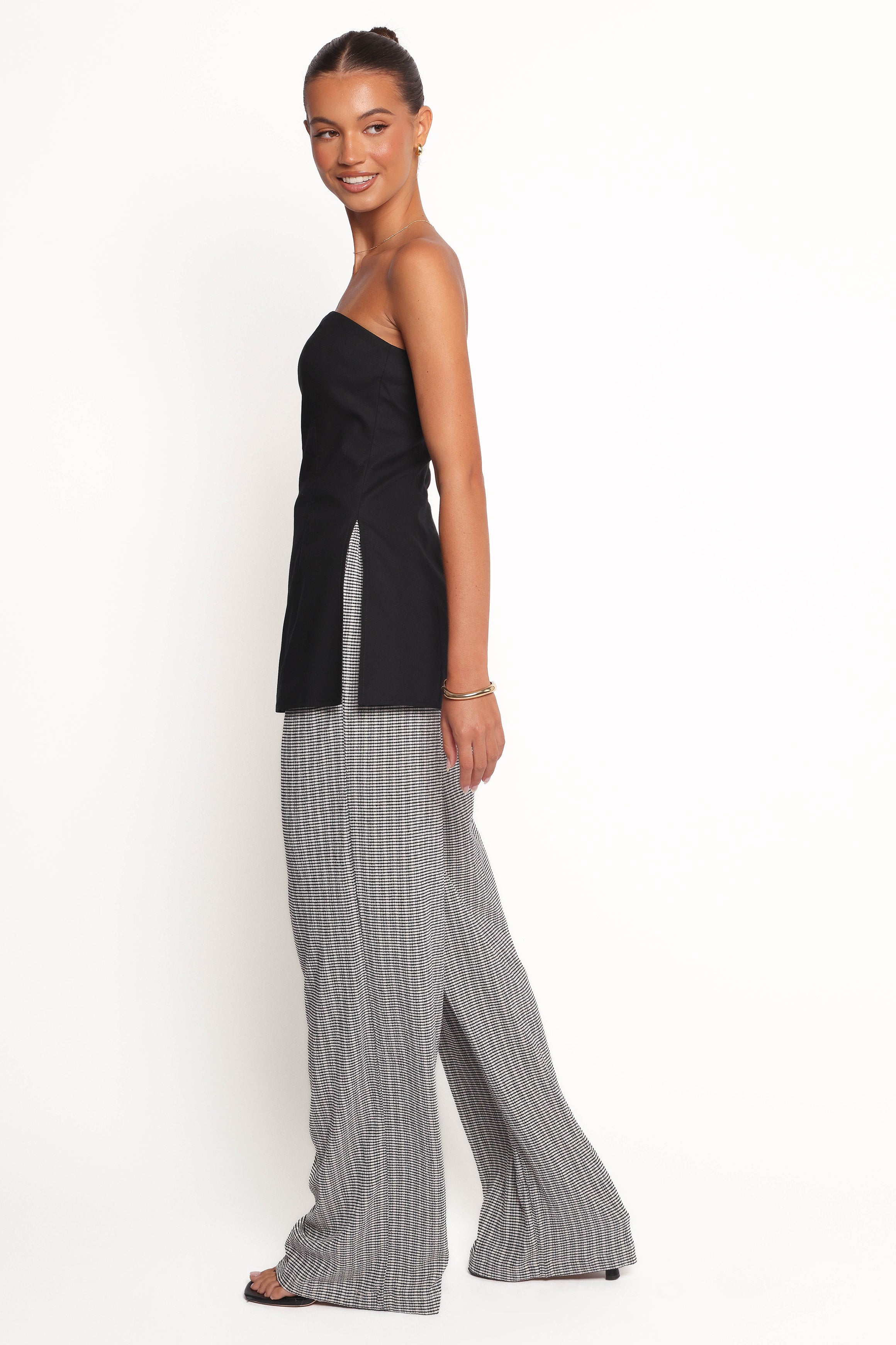Strapless Top for Women - Elegant Black Sleeveless Blouse for Summer Outfits & Evening Wear