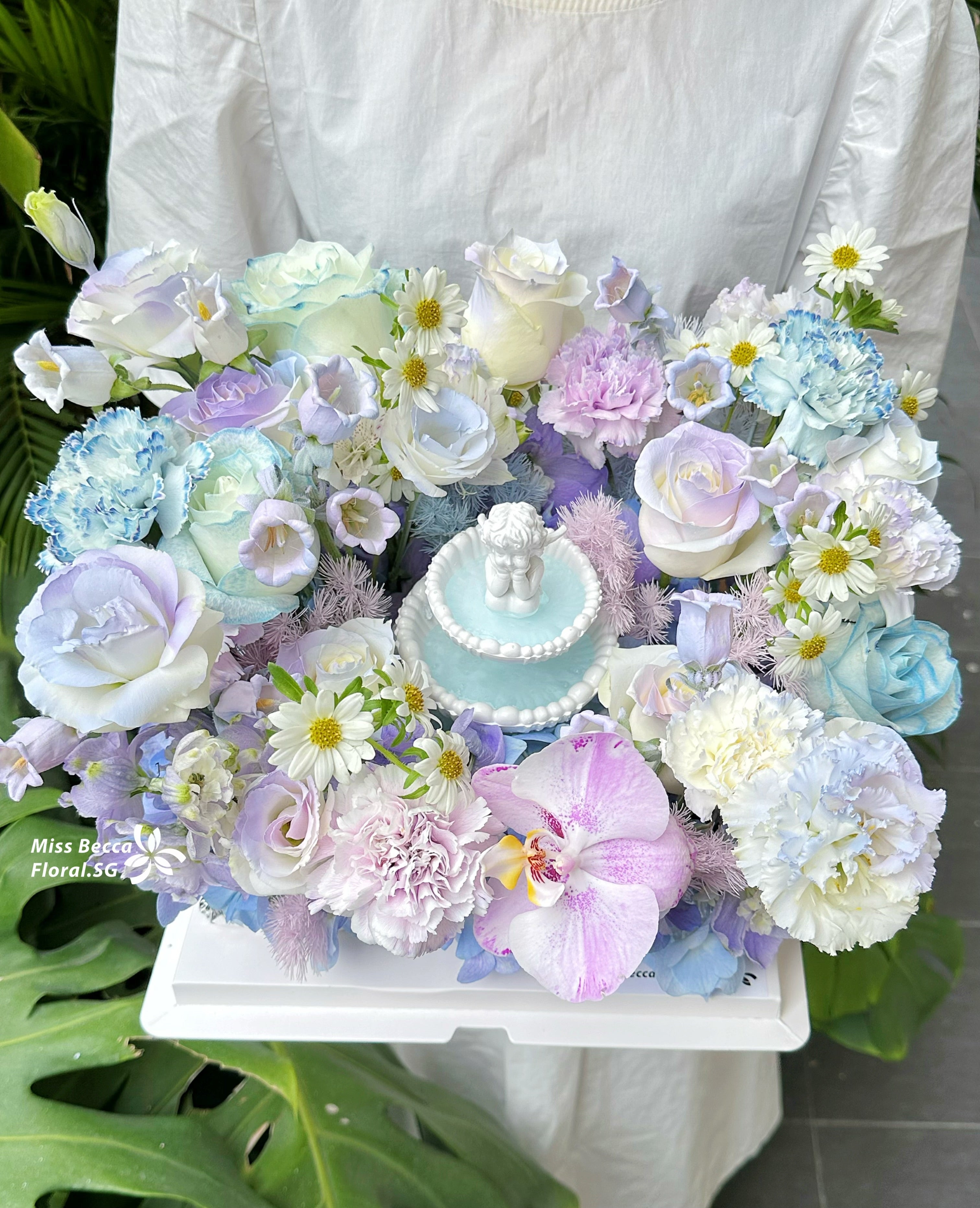 Korean Style Blue & Purple Wishing Fountain Flower Gift Box - Fresh Flower Bouquet for Birthdays, Anniversaries, Home Decor & Romantic Gifts