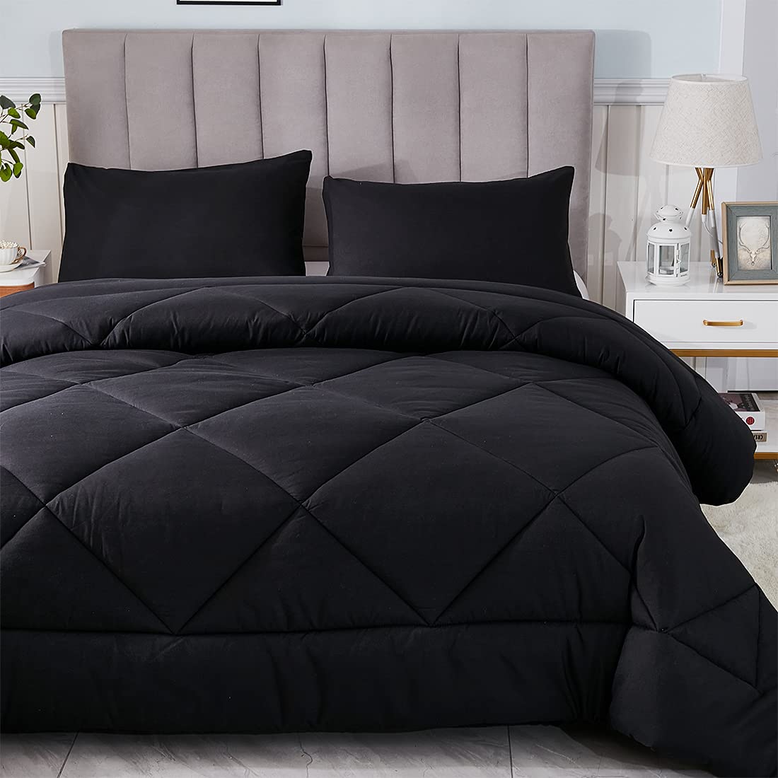 Friendriver 3-Piece Comforter Set - Ultra Soft All Season Down Alternative Bedding with 2 Pillow Shams | Breathable Quilted Duvet Insert | Machine Washable | Perfect for Master Bedroom, Guest Room & Dorm Decor
