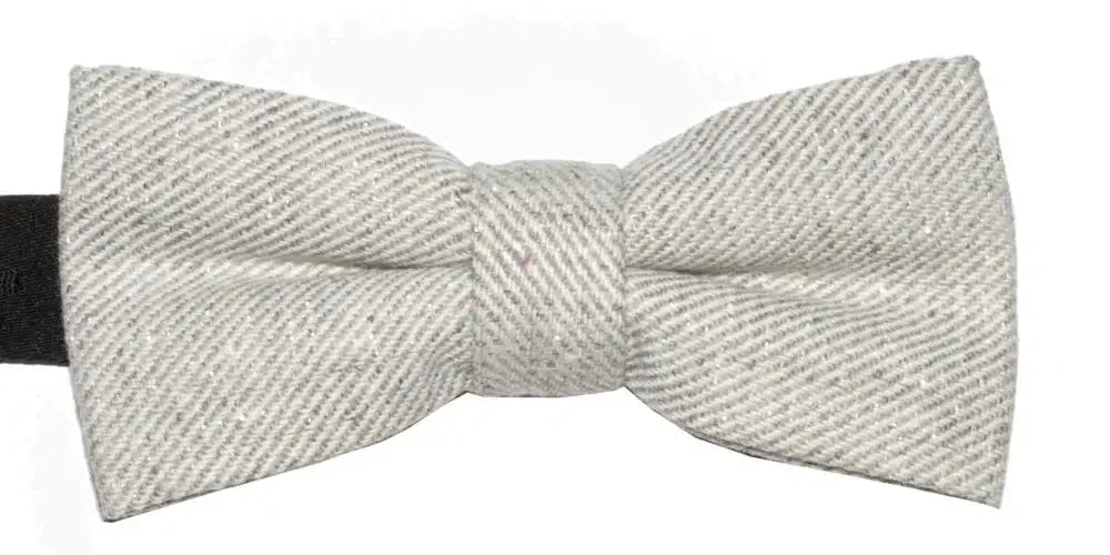 Sparkly Light Grey Bow Tie with Warm Handle for Men - Perfect for Weddings, Parties & Formal Events