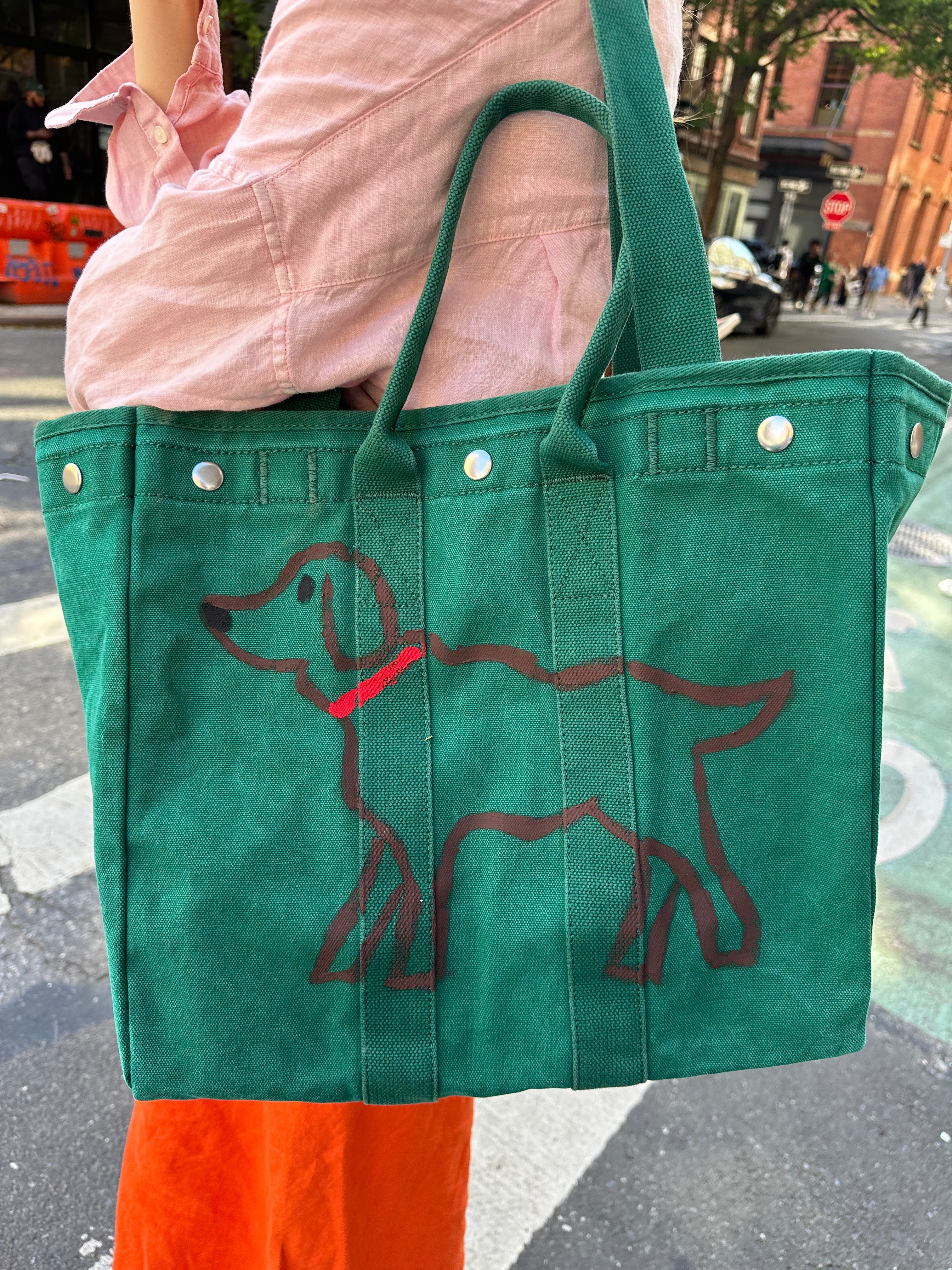 Stylish and Durable Dog Tote Bag for Weekday Adventures - Perfect for Work Commutes, Park Visits, and Pet-Friendly Outings