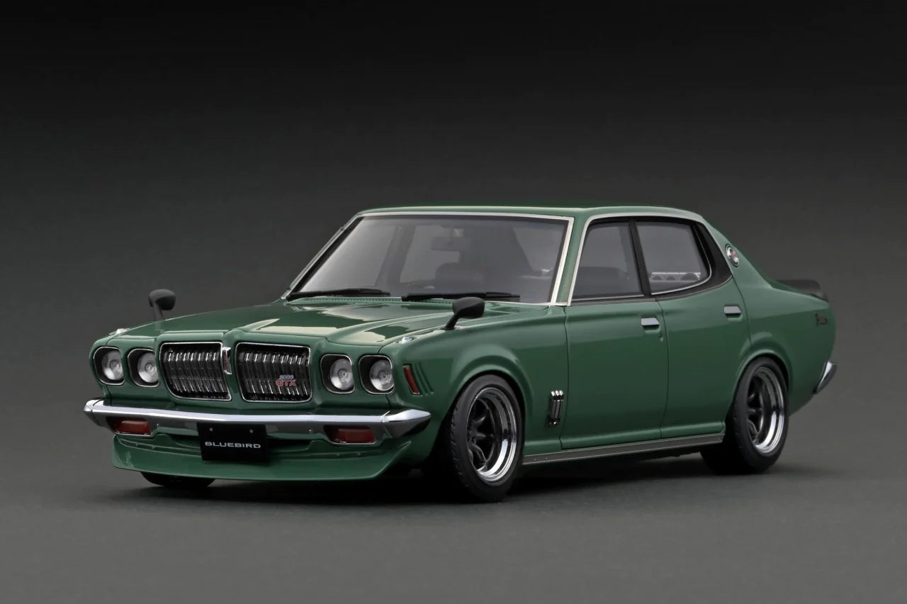 1:18 Scale Nissan Laurel 2000SGX (C130) Green Diecast Model Car - Collectible Vintage Japanese Vehicle for Display & Racing Simulation