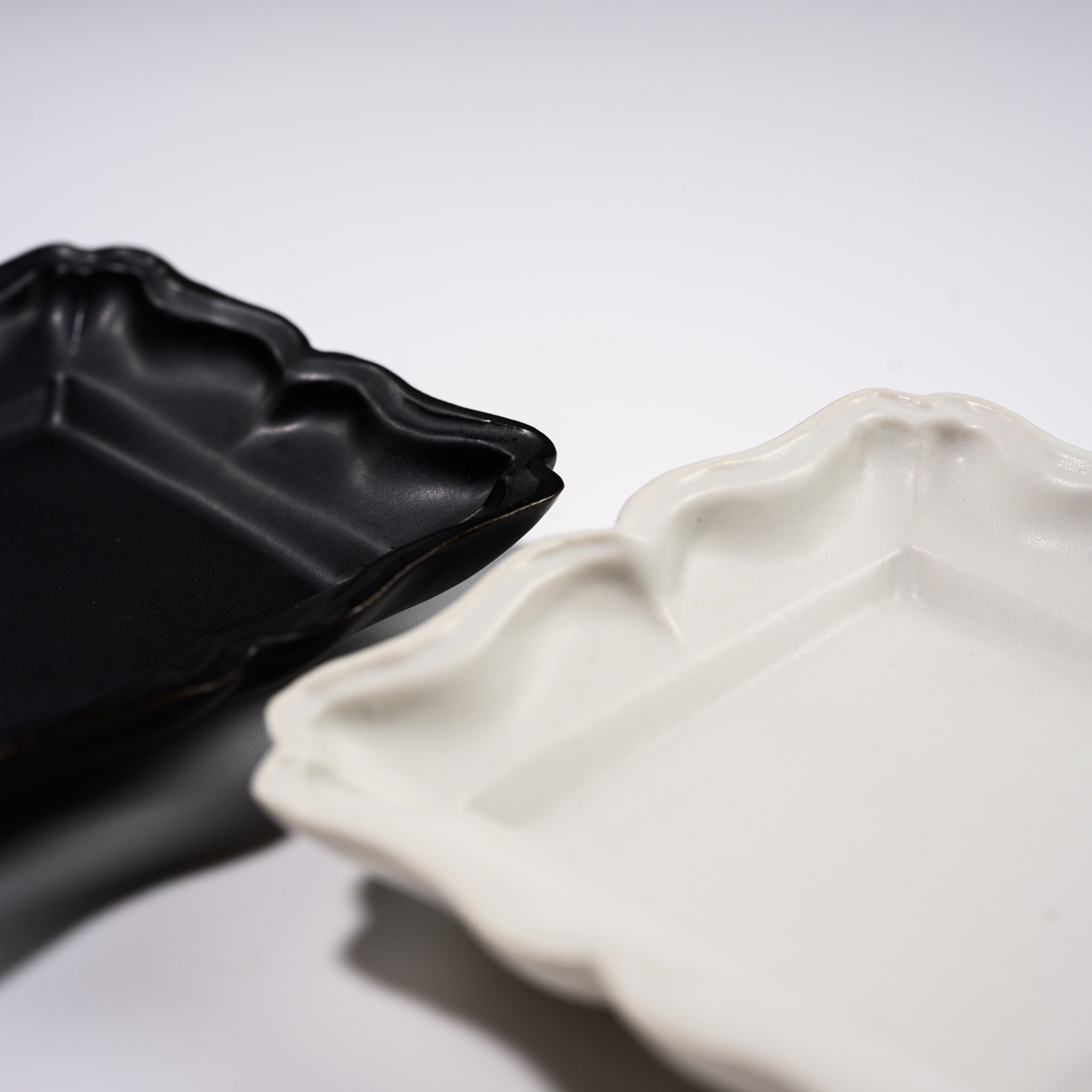 Handmade Usukiyaki Small Square Dish - Authentic Japanese Ceramic Appetizer Plate for Sushi, Soy Sauce, or Condiments | Perfect for Dining, Gifts, and Home Decor