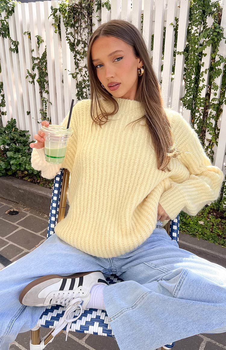 Stylish Ace Yellow Oversized Sweater for Women - Cozy Knit Pullover for Fall & Winter - Perfect for Casual Outfits, Date Nights and Holiday Gatherings
