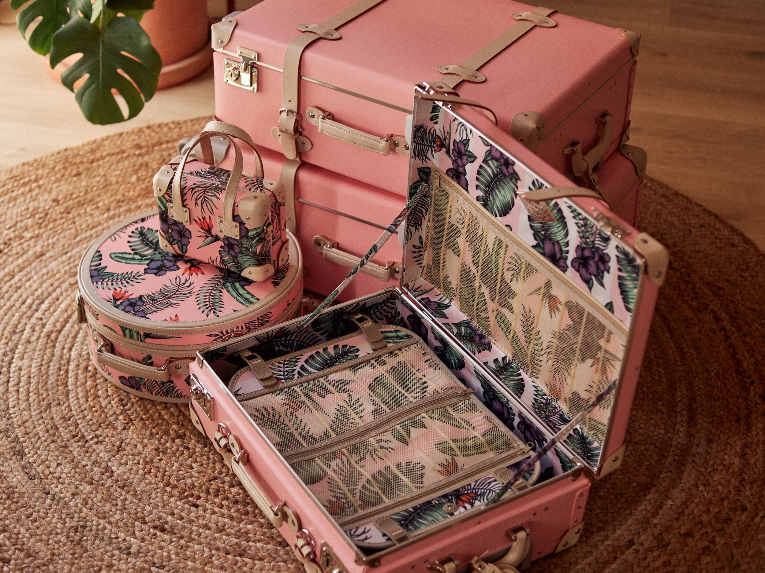 The Botanist Pink Vanity Makeup Organizer - Elegant Cosmetic Storage for Bedroom & Bathroom | Perfect for Makeup Brushes, Lipsticks & Skincare Products