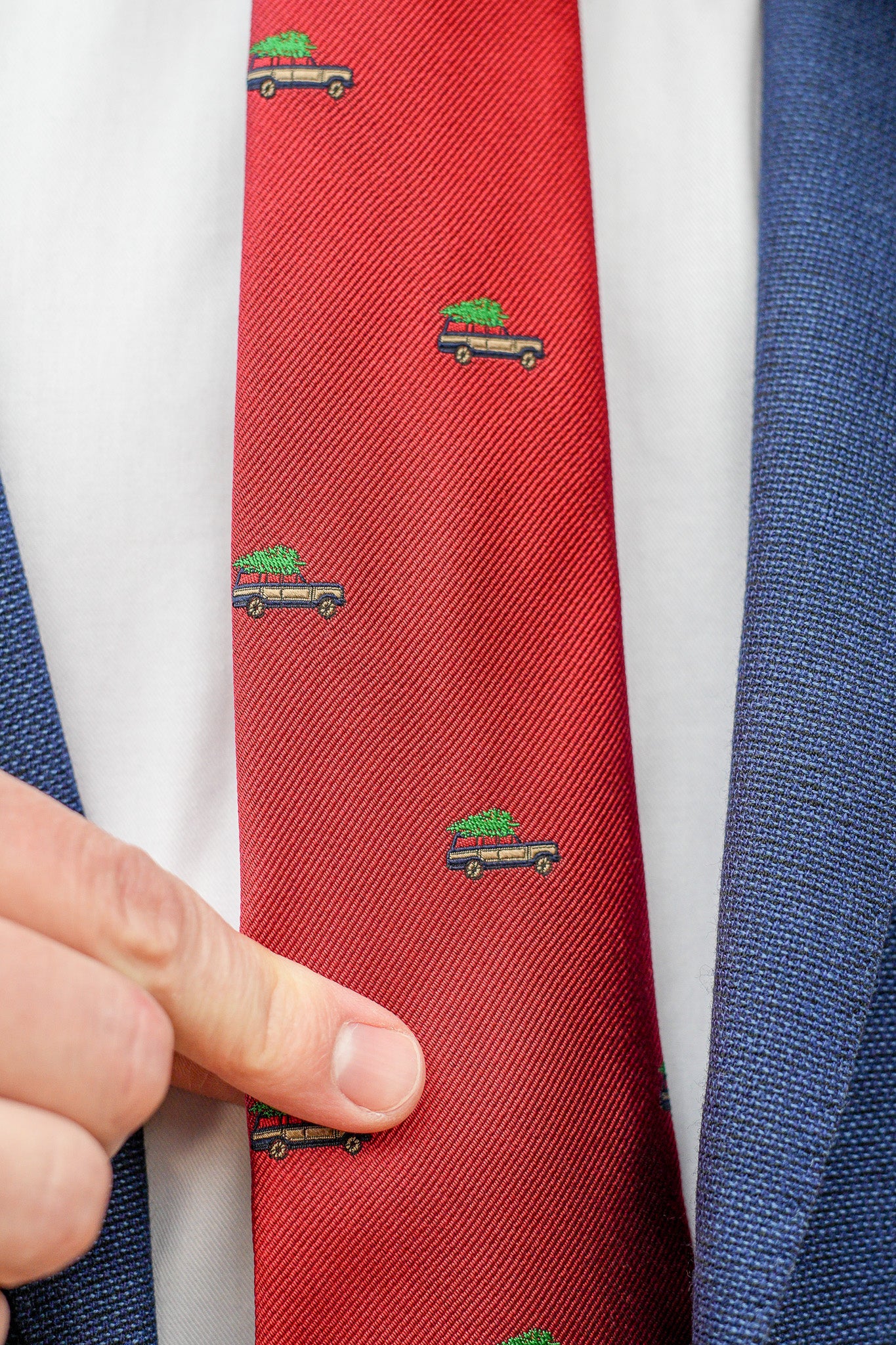 Christmas Woody Necktie - Festive Red Plaid Bow Tie for Holiday Parties & Office Celebrations | Perfect Gift for Men