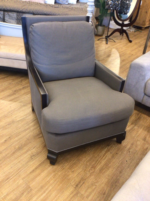 NuHouse Chester Grey Linen Lounge Chair - Modern Accent Chair for Living Room, Bedroom & Office - Comfortable Upholstered Armchair with Solid Wood Legs