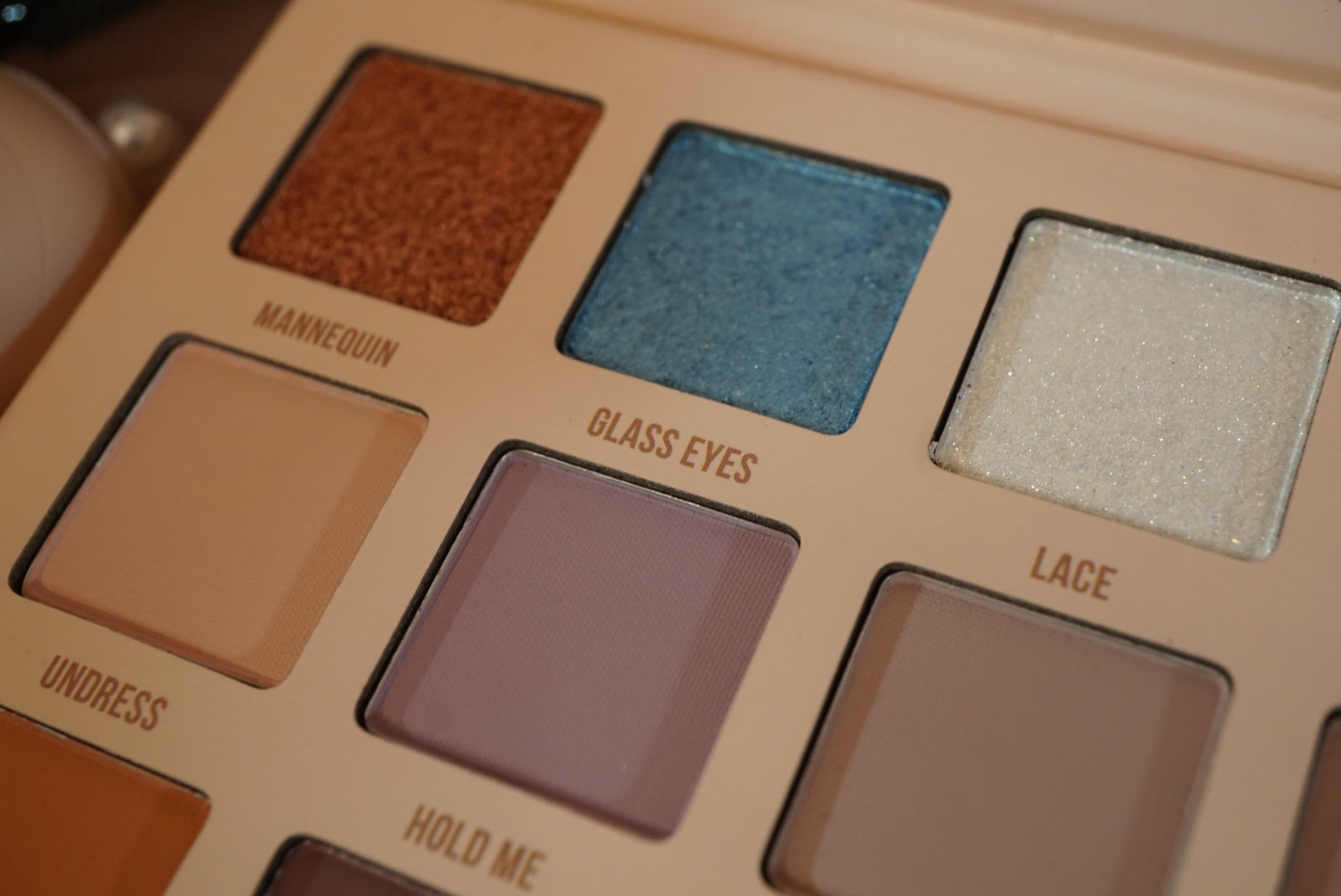 Best Dollhouse Eyeshadow Palette - 12 Highly Pigmented Matte & Shimmer Shades for Stunning Eye Makeup | Perfect for Day & Night Looks, Parties & Special Occasions