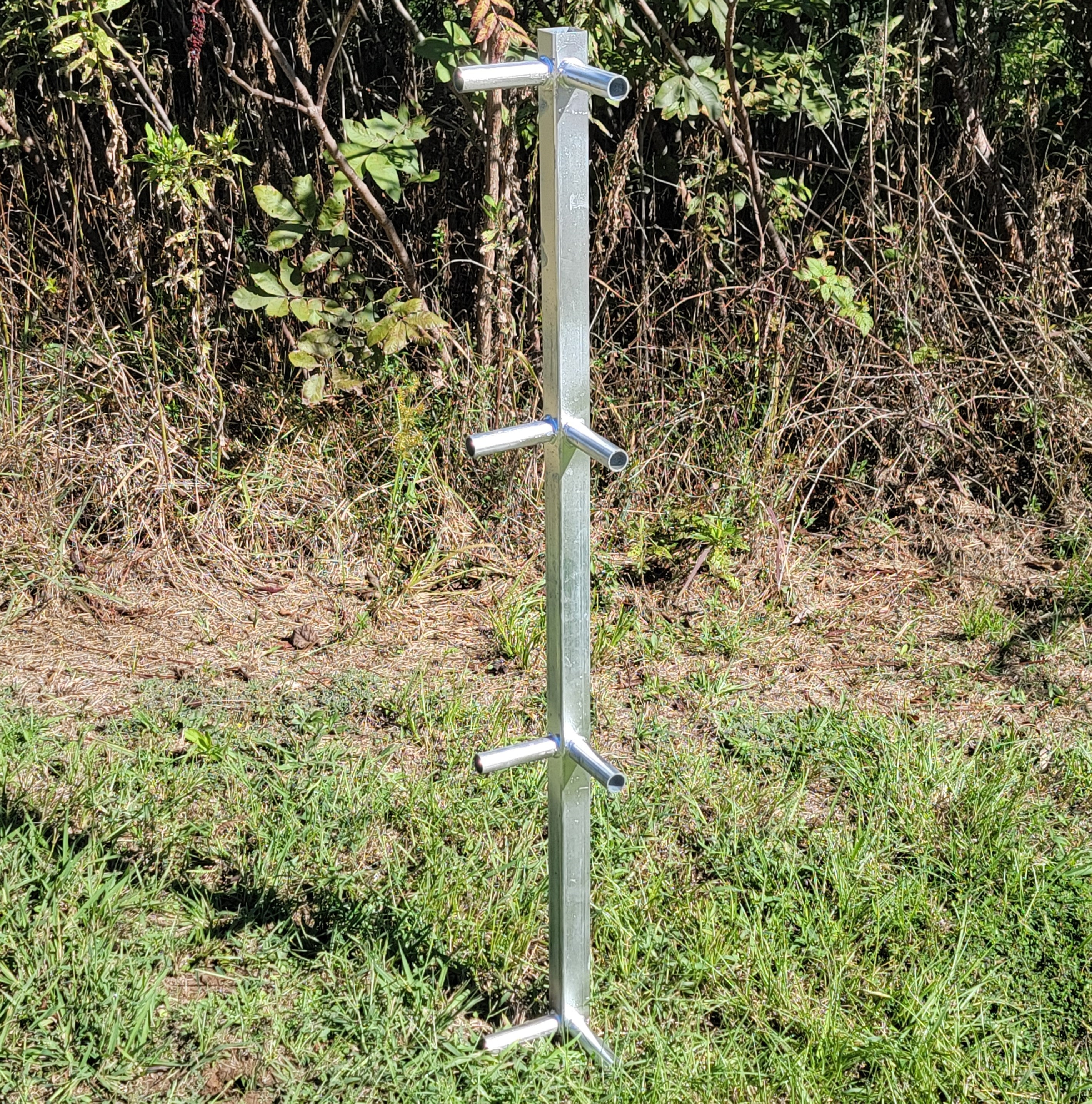Galvanized Steel Corner Fixture for 4-Rail Continuous Fencing Panels - Heavy Duty Fence Brackets for Secure Livestock, Garden & Property Boundary Protection