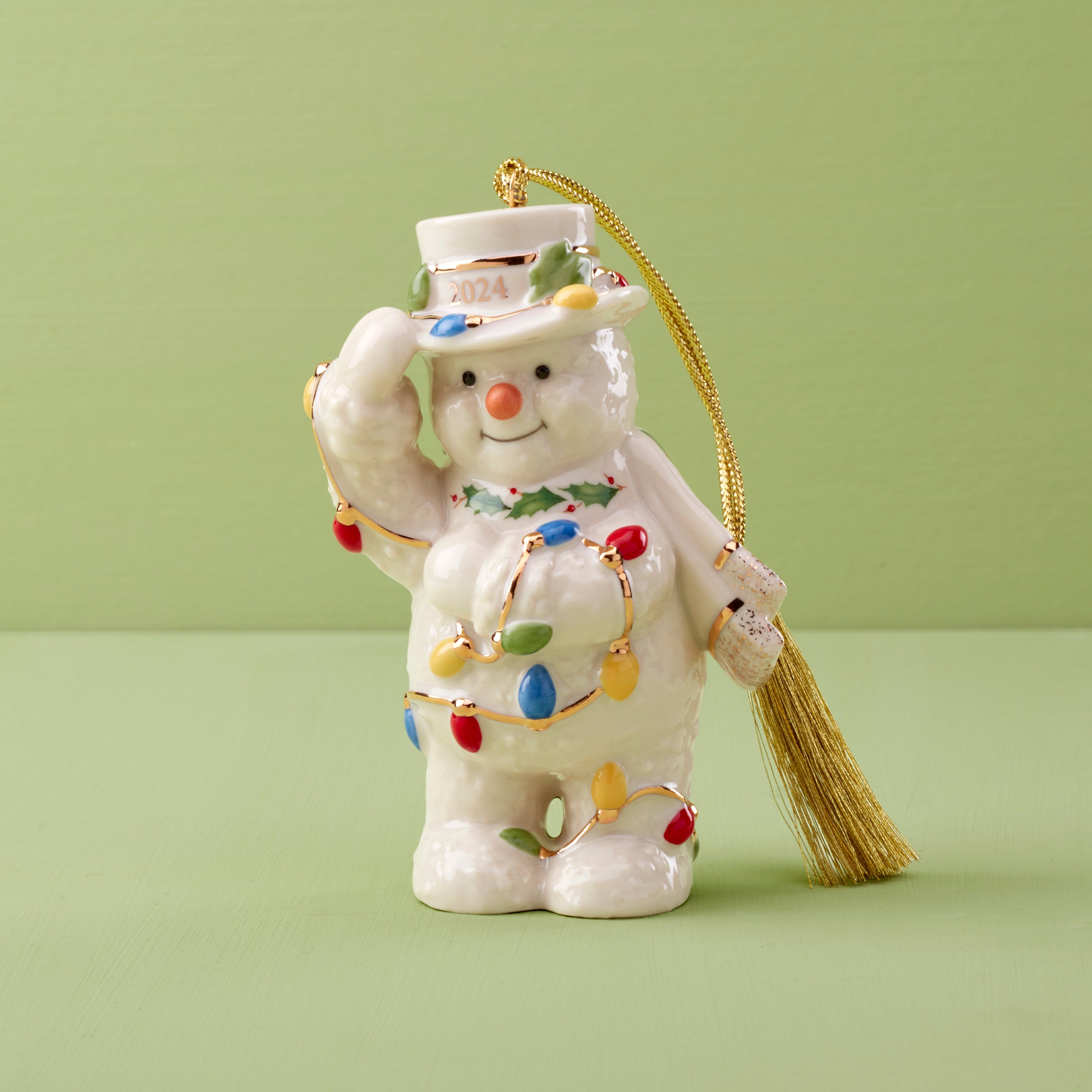 2024 Snowman with Christmas Lights Ornament - Festive Holiday Decor for Tree, Home & Office | Perfect for Christmas Gifts & Winter Decorations