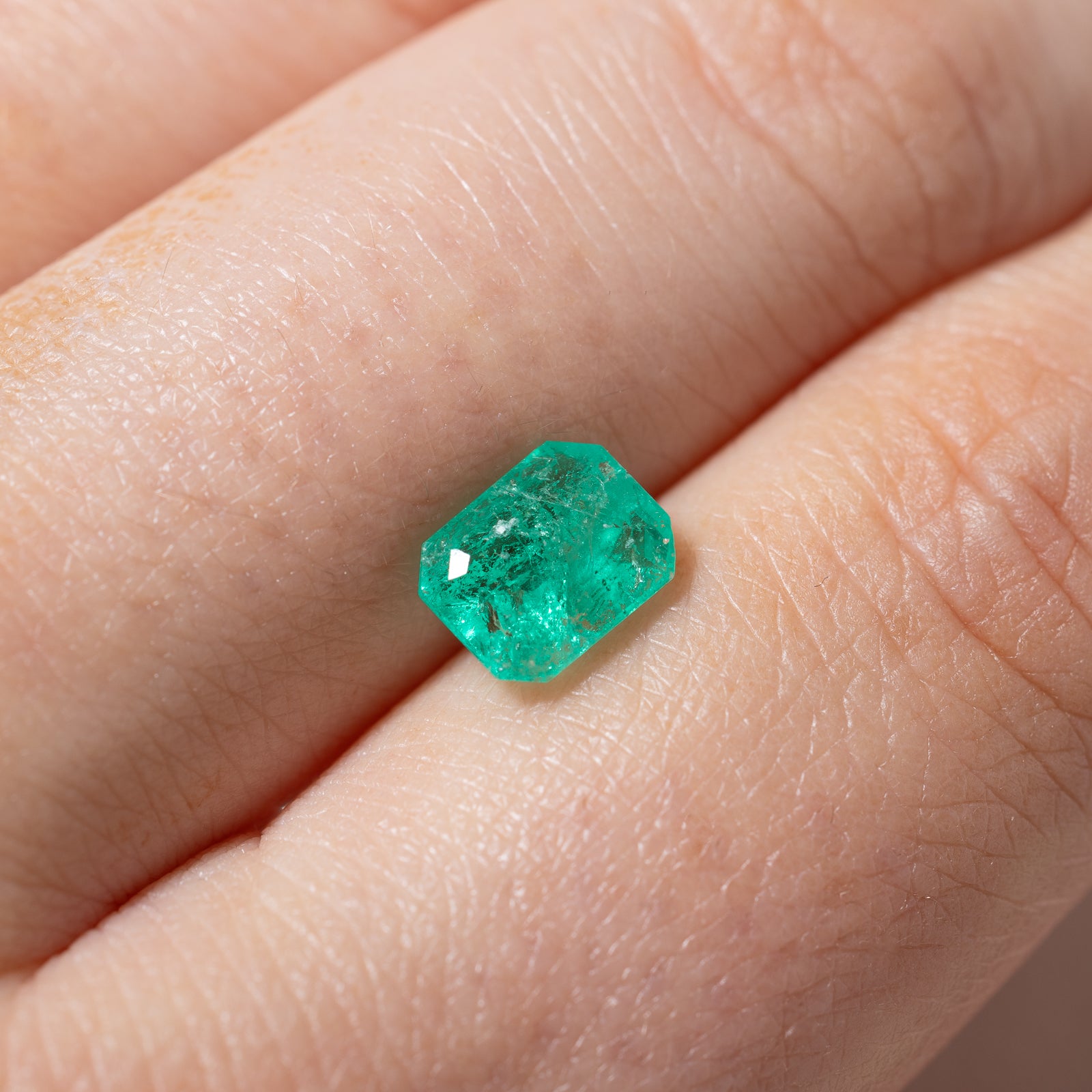1.48ct Rectangular Step Cut Loose Emerald Gemstone for Jewelry Making - Engagement Rings, Pendants & Earrings
