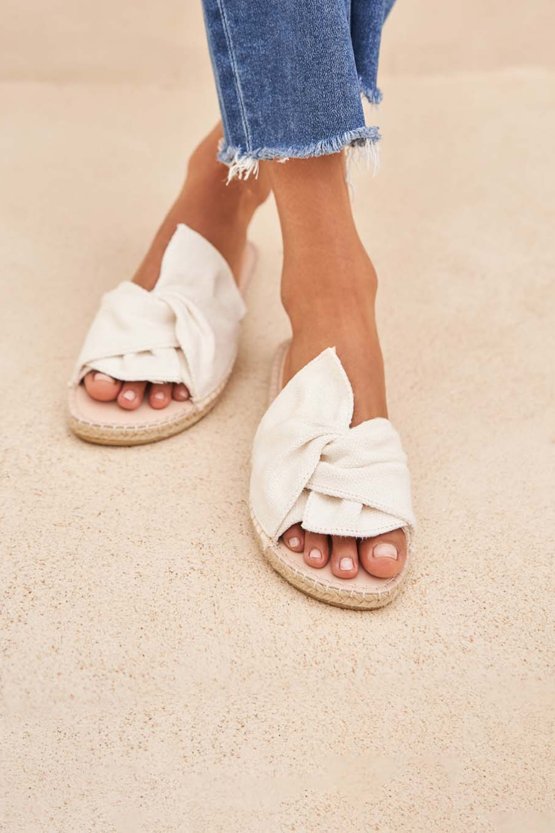 Stylish White Knot Sandals for Women | Comfortable Summer Beach Walking Shoes | Perfect for Vacation, Poolside, and Casual Outfits