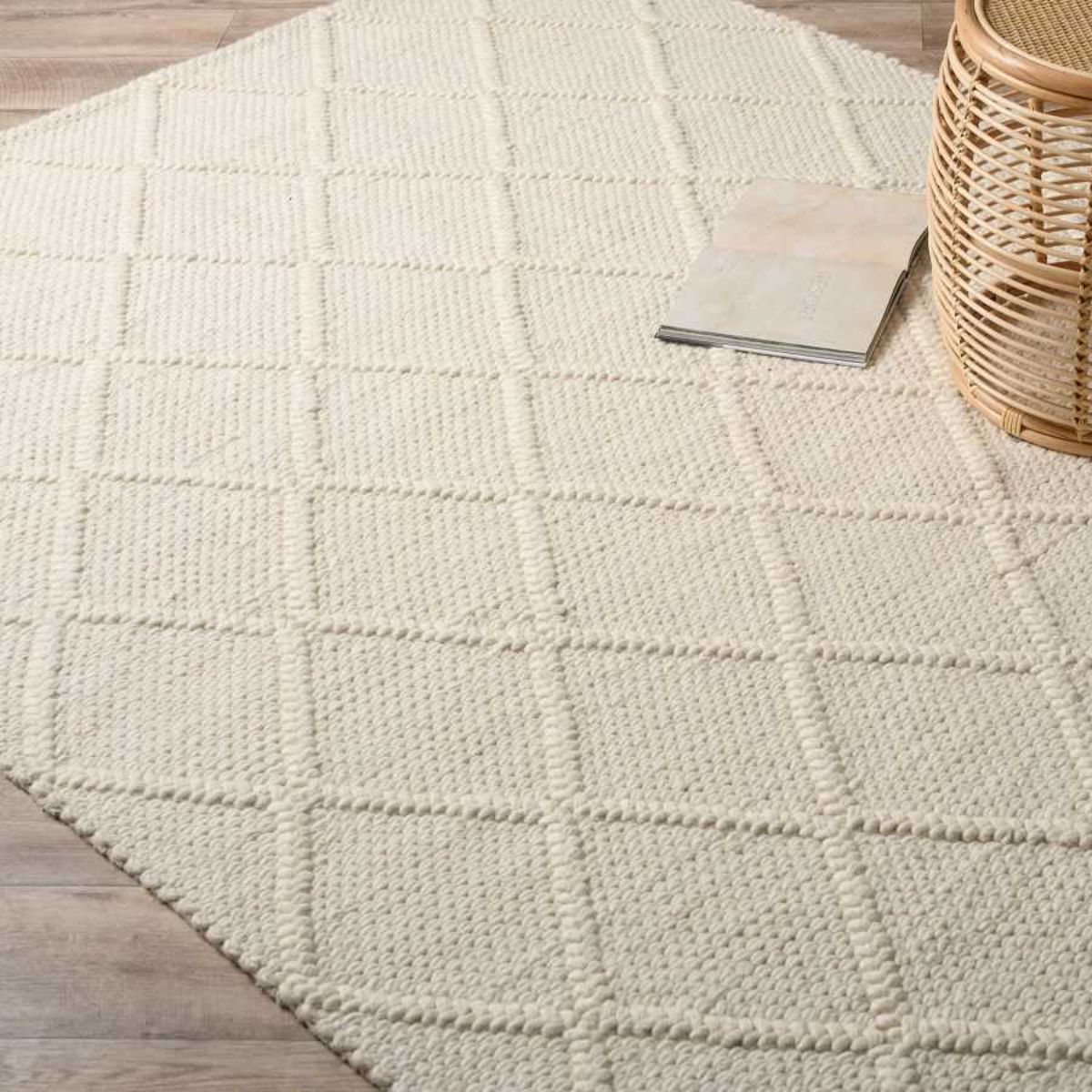 Premium Hannah Diamond Wool Blend Floor Rug - Soft & Durable Large Rectangle Area Rug for Living Room, Bedroom, or Office Decor