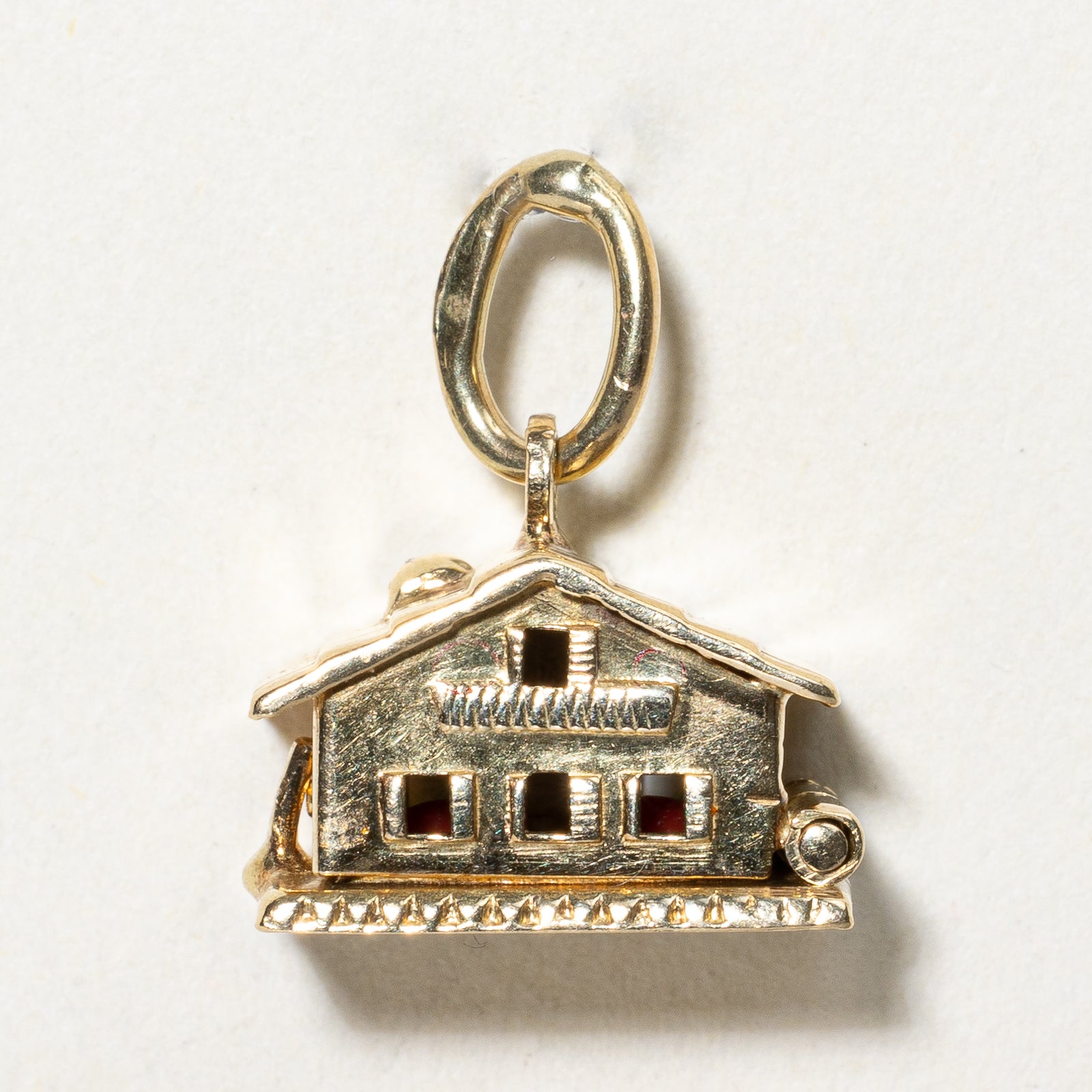 14K Yellow Gold House Charm Pendant - Elegant Jewelry Gift for Women, Perfect for Homeowners & Housewarming - Ideal for Necklaces, Bracelets & Special Occasions